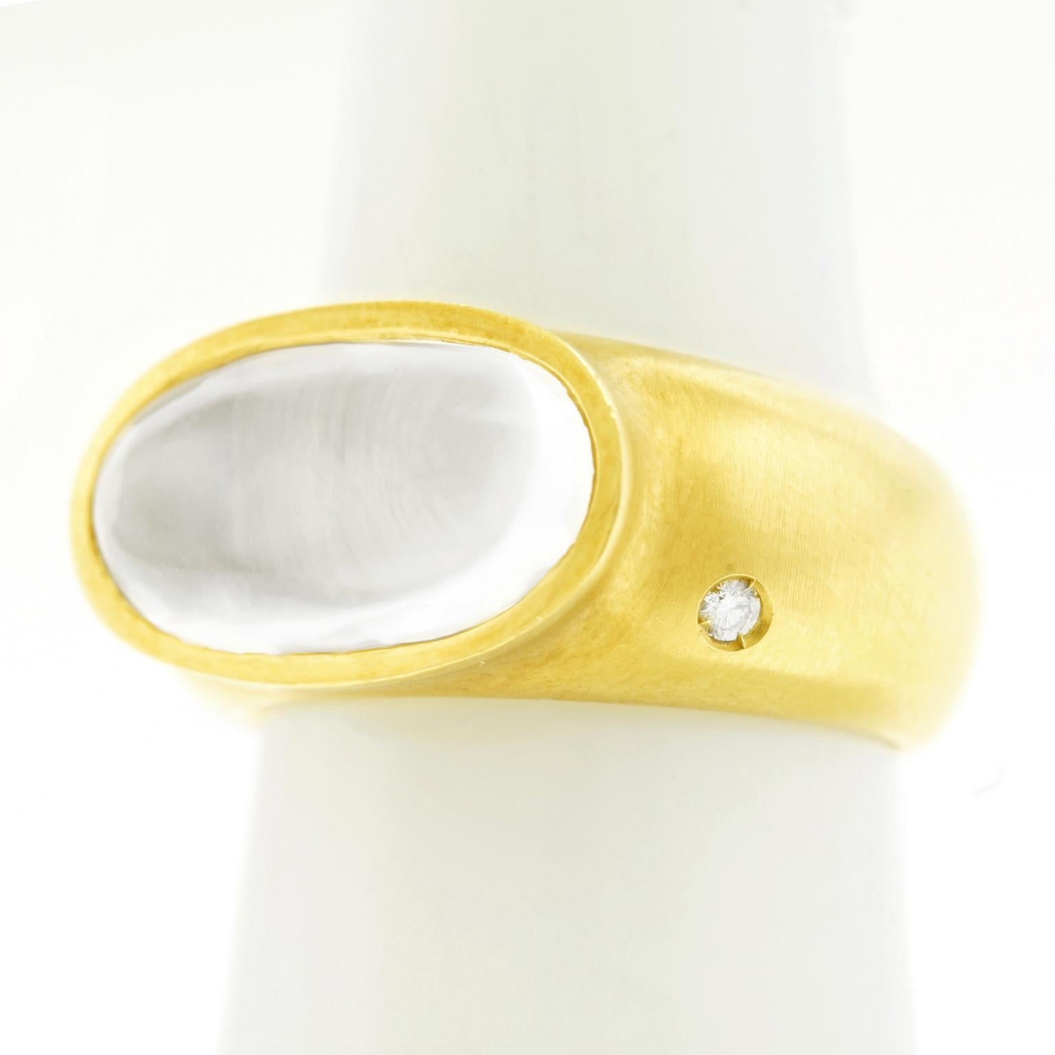 H. Stern Modernist Cabochon Rock Crystal Gold Ring 3