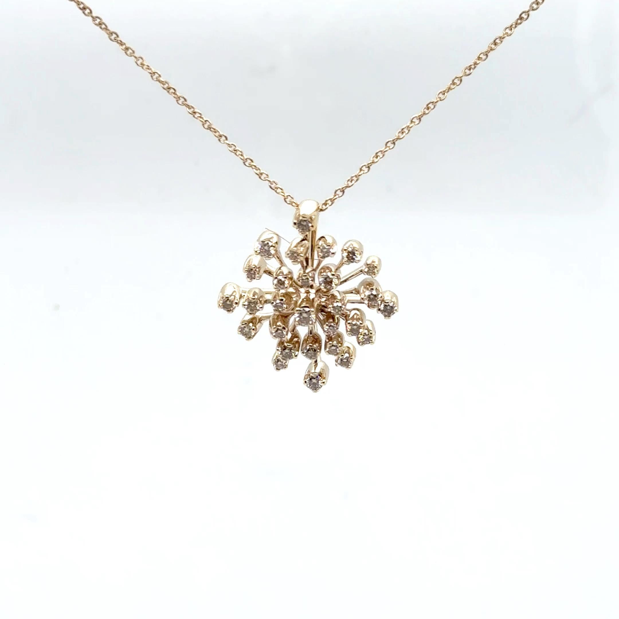 Donna H. Stern Noble Collana con fiocco di neve in oro in vendita