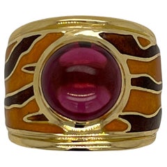 H. Stern Rhodolite Garnet Enamel Tiger Pattern 18 Karat Yellow Gold Band Ring
