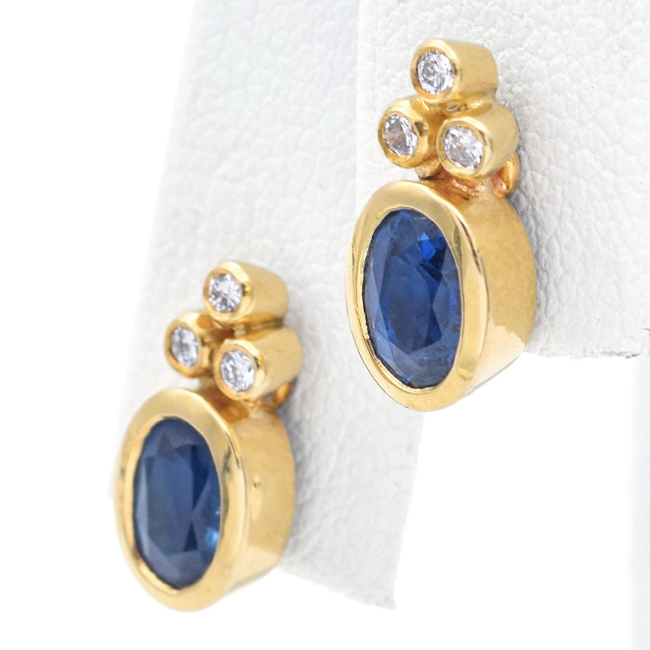 Women's H. Stern Sapphire & Diamond Yellow Gold Screw-Back Stud Earrings with Box For Sale