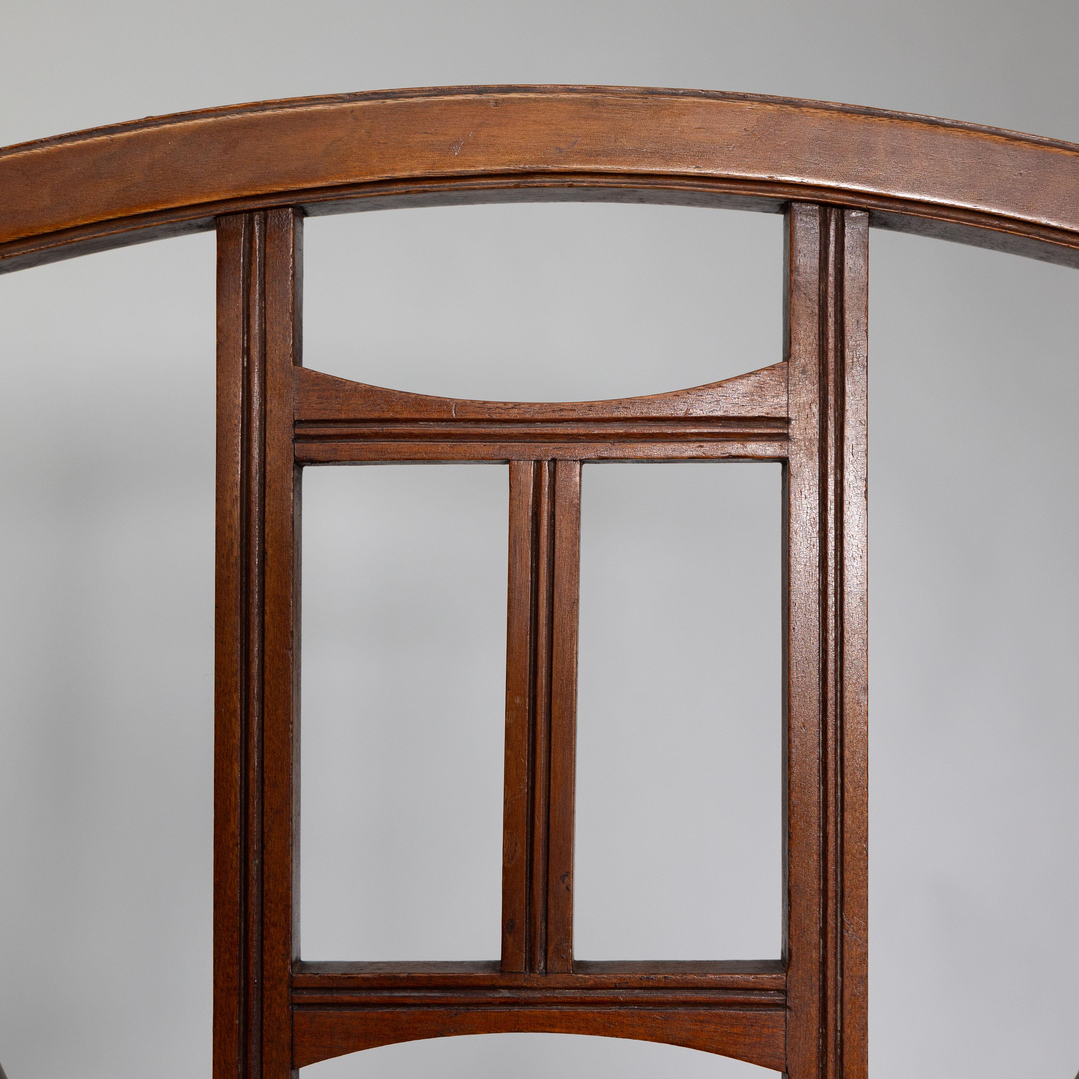 H W Batley attr. Beeche Paire de chaises en hêtre à assise cannée Aesthetic Movement en vente 4