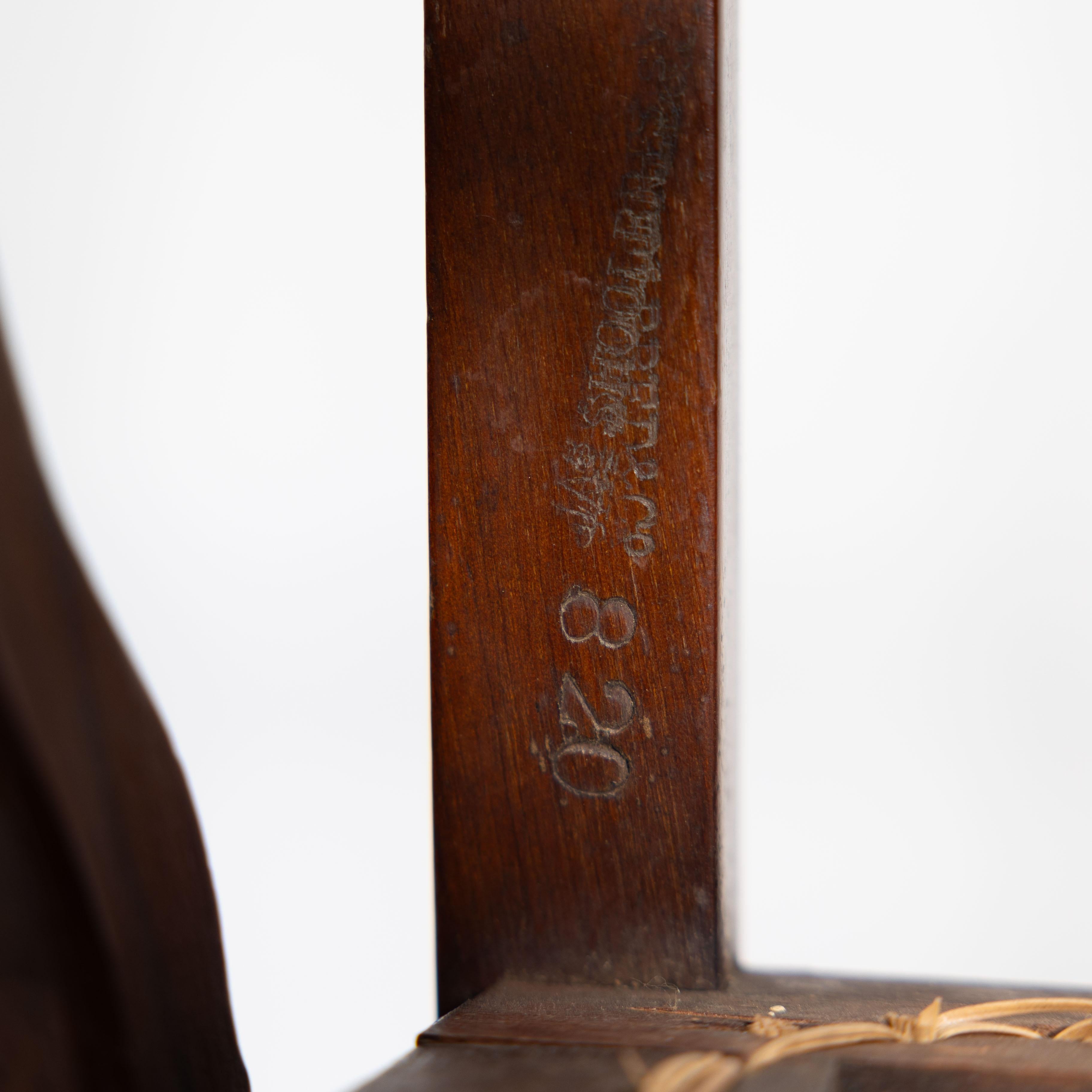 H W Batley attr. Beeche Paire de chaises en hêtre à assise cannée Aesthetic Movement en vente 8