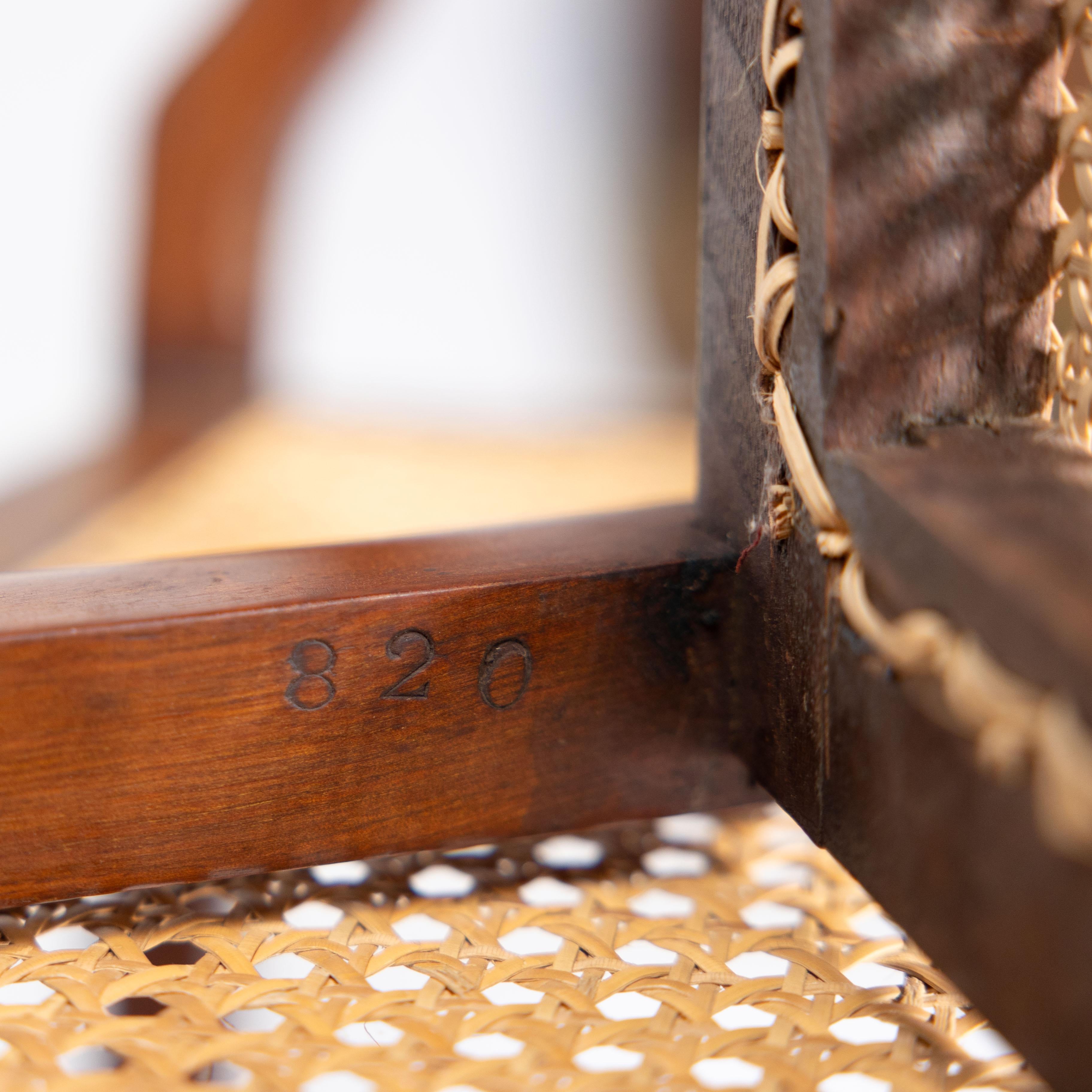H W Batley attr. Beeche Paire de chaises en hêtre à assise cannée Aesthetic Movement en vente 9