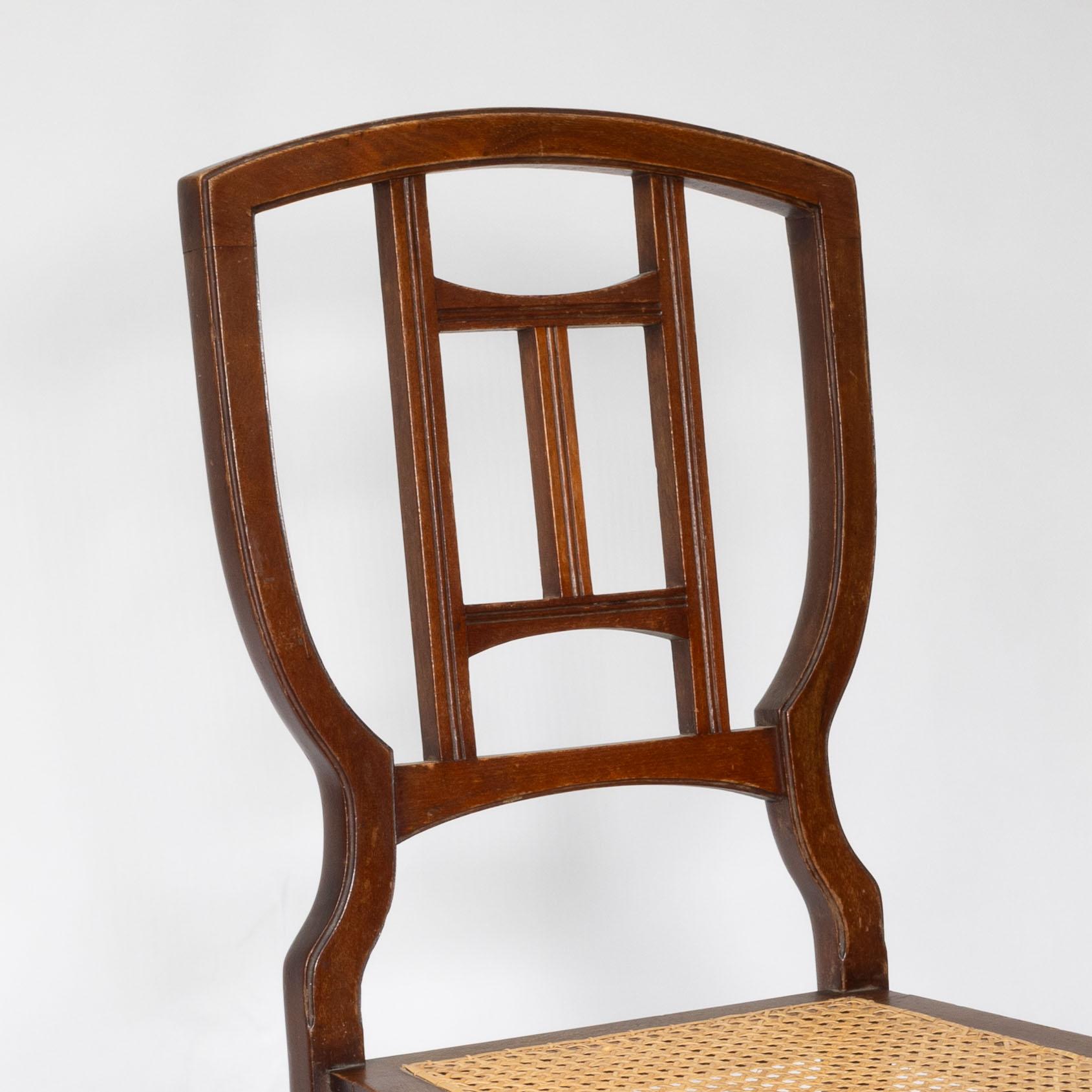 H W Batley attr. Beeche Paire de chaises en hêtre à assise cannée Aesthetic Movement en vente 2