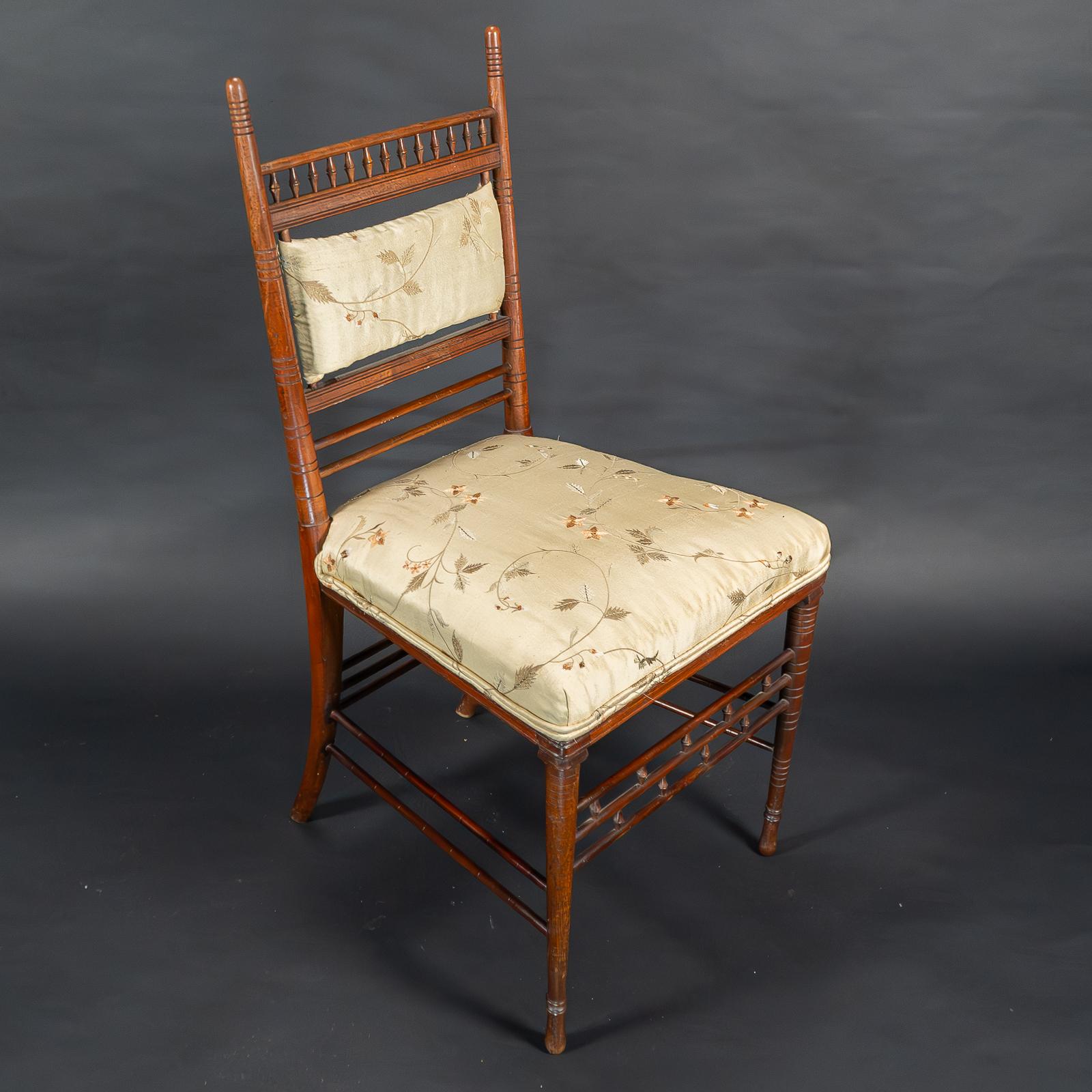 H. W. Batley for Collinson & Lock. A Fine Pair of Aesthetic Movement Side Chairs For Sale 1