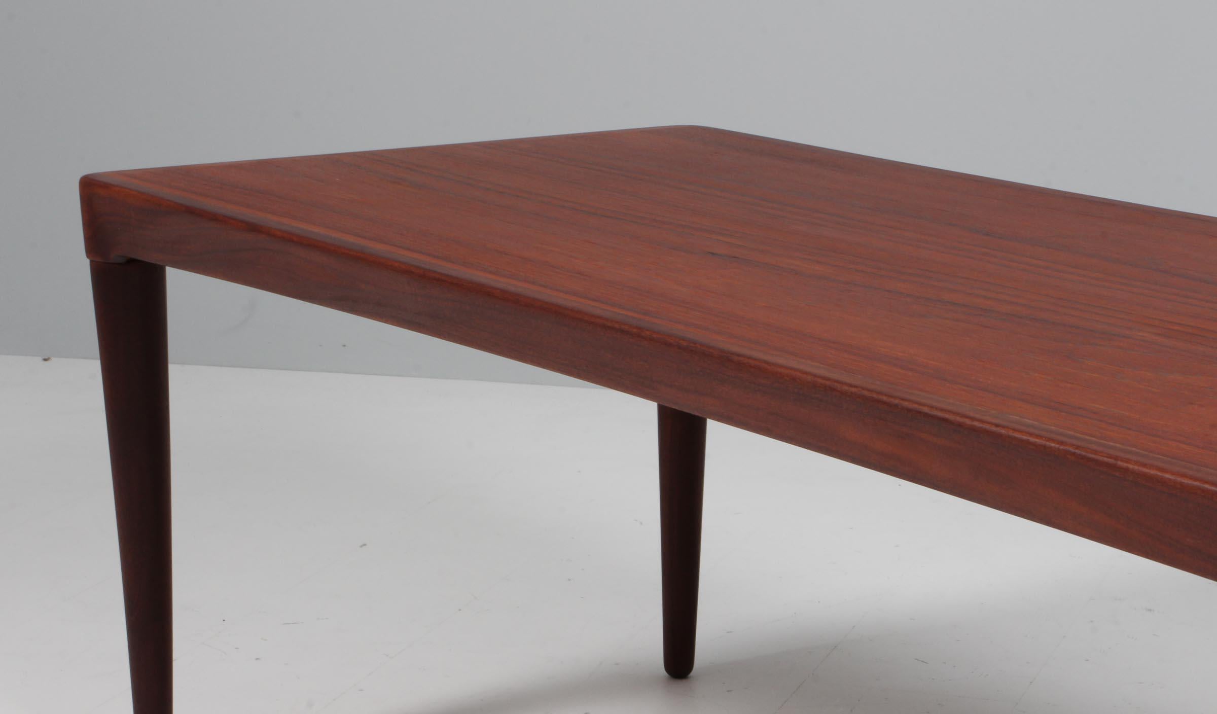 H. W. Klein Coffee Table In Good Condition For Sale In Esbjerg, DK