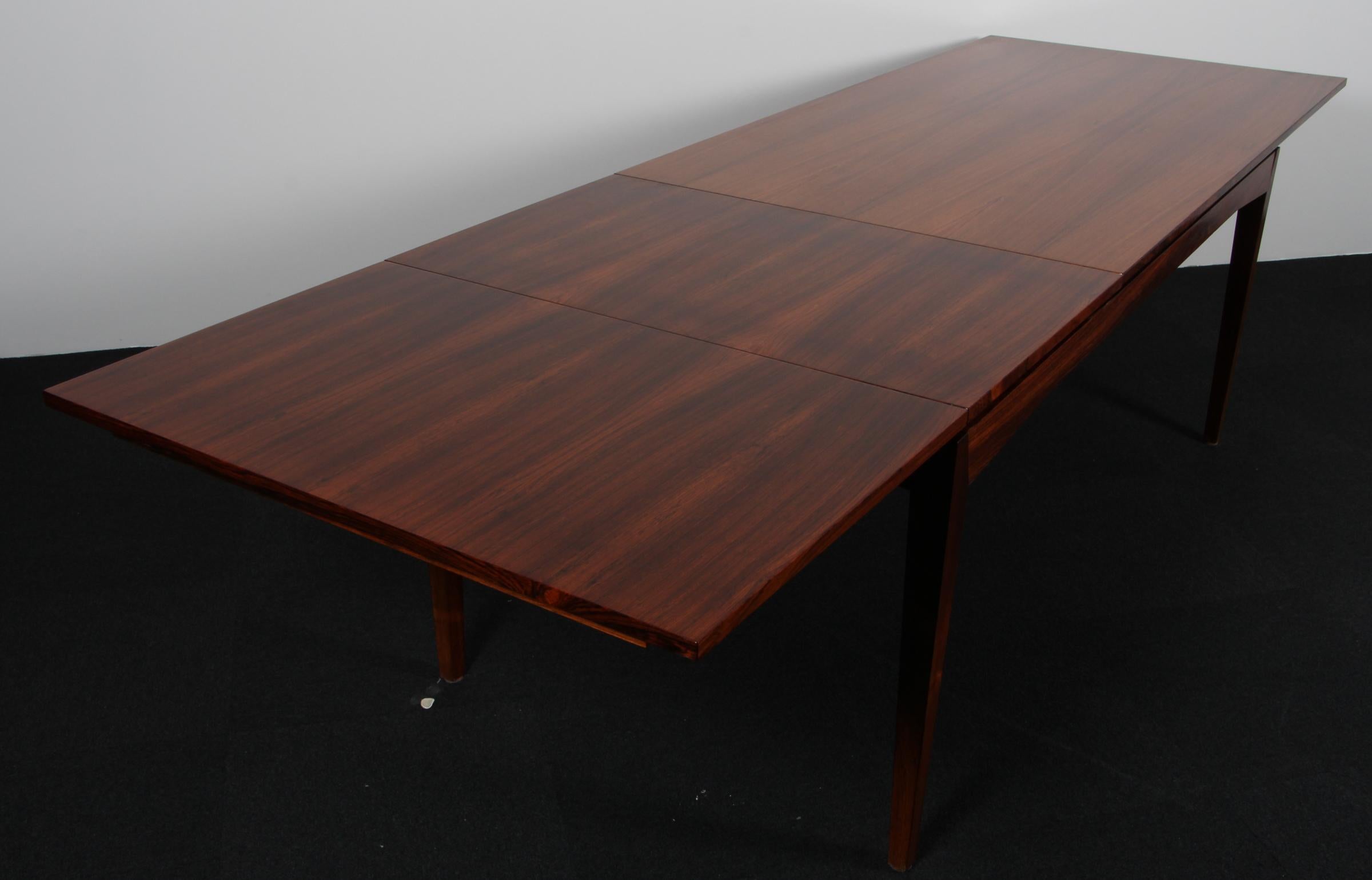 Bois de rose H. Table de salle à manger en bois de rose A. Klein en vente