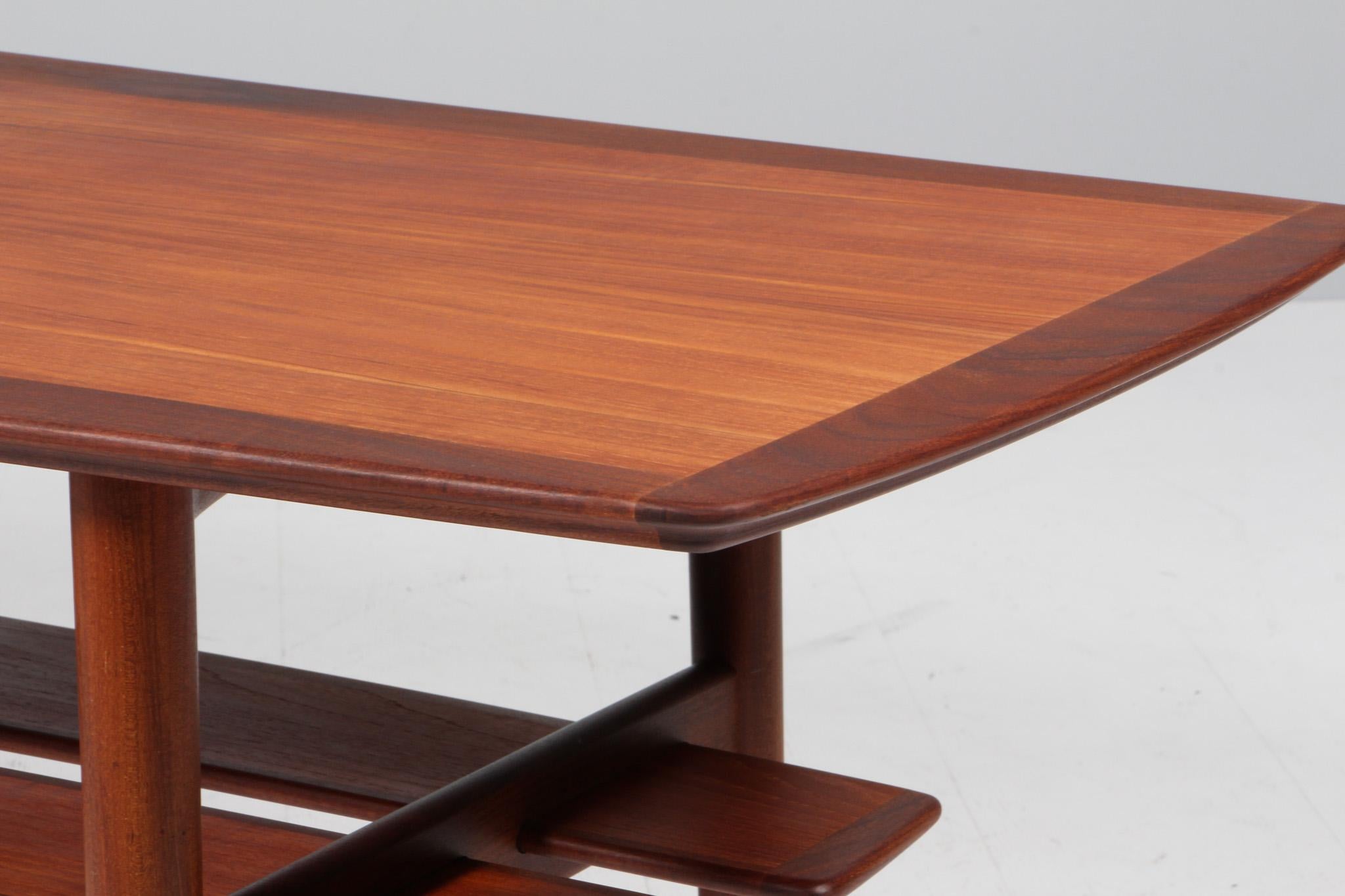 H. W. Klein round Coffee Table en Bueno estado para la venta en Esbjerg, DK