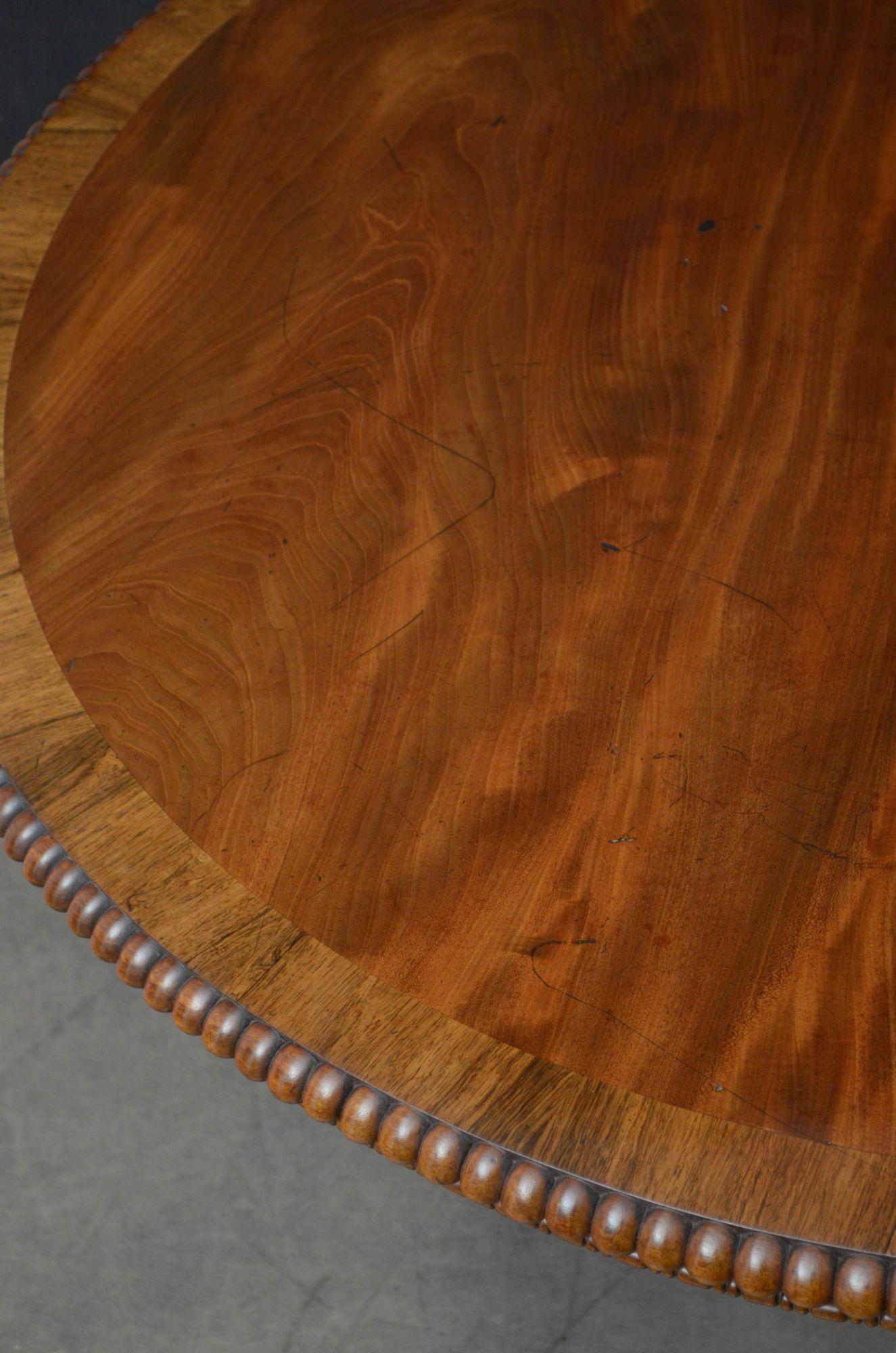 H. Walker English Regency Centre Table in Mahogany For Sale 5