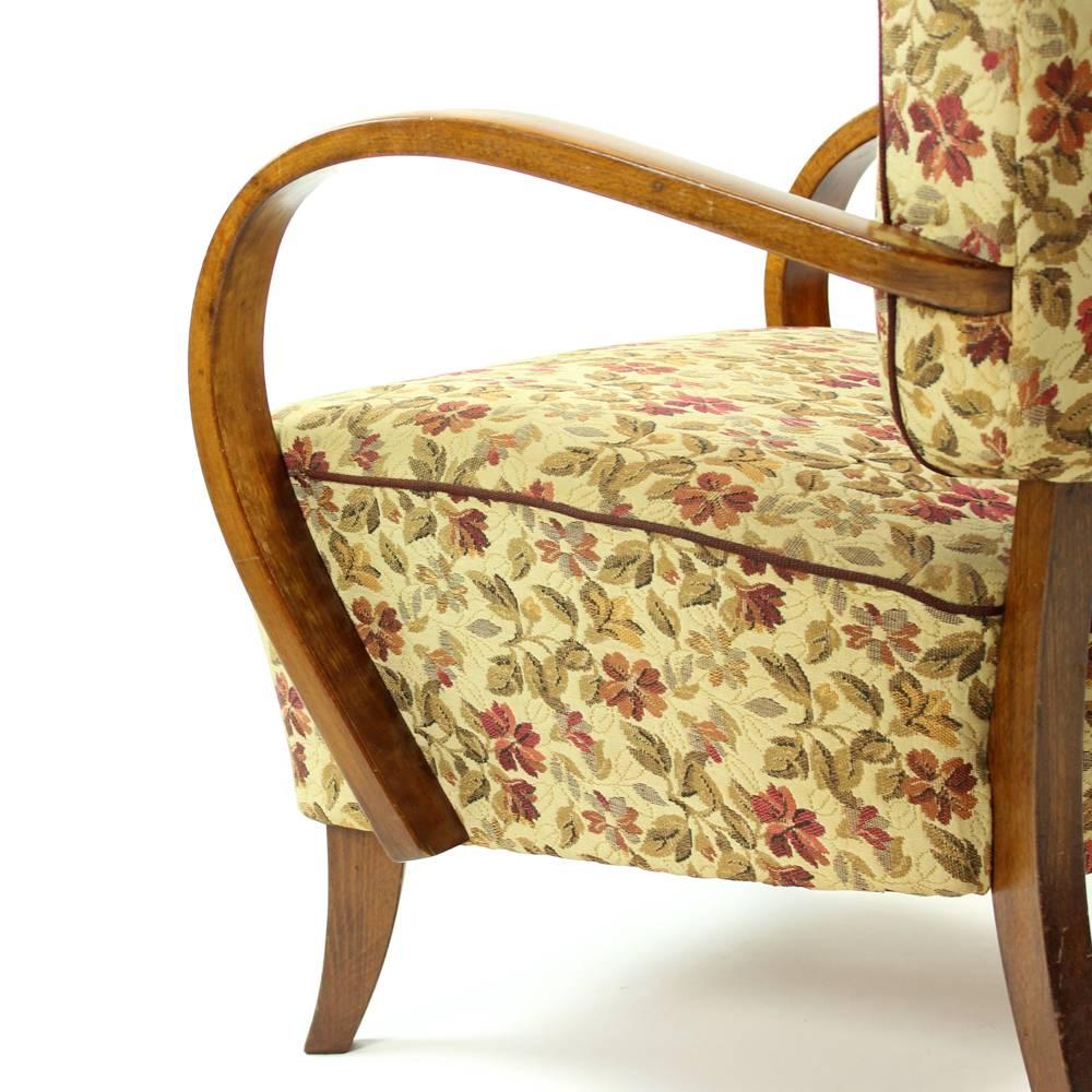 20th Century H237 Armchairs by Jindrich Halabala in Original Upholstery, Czechoslovakia 1930s For Sale