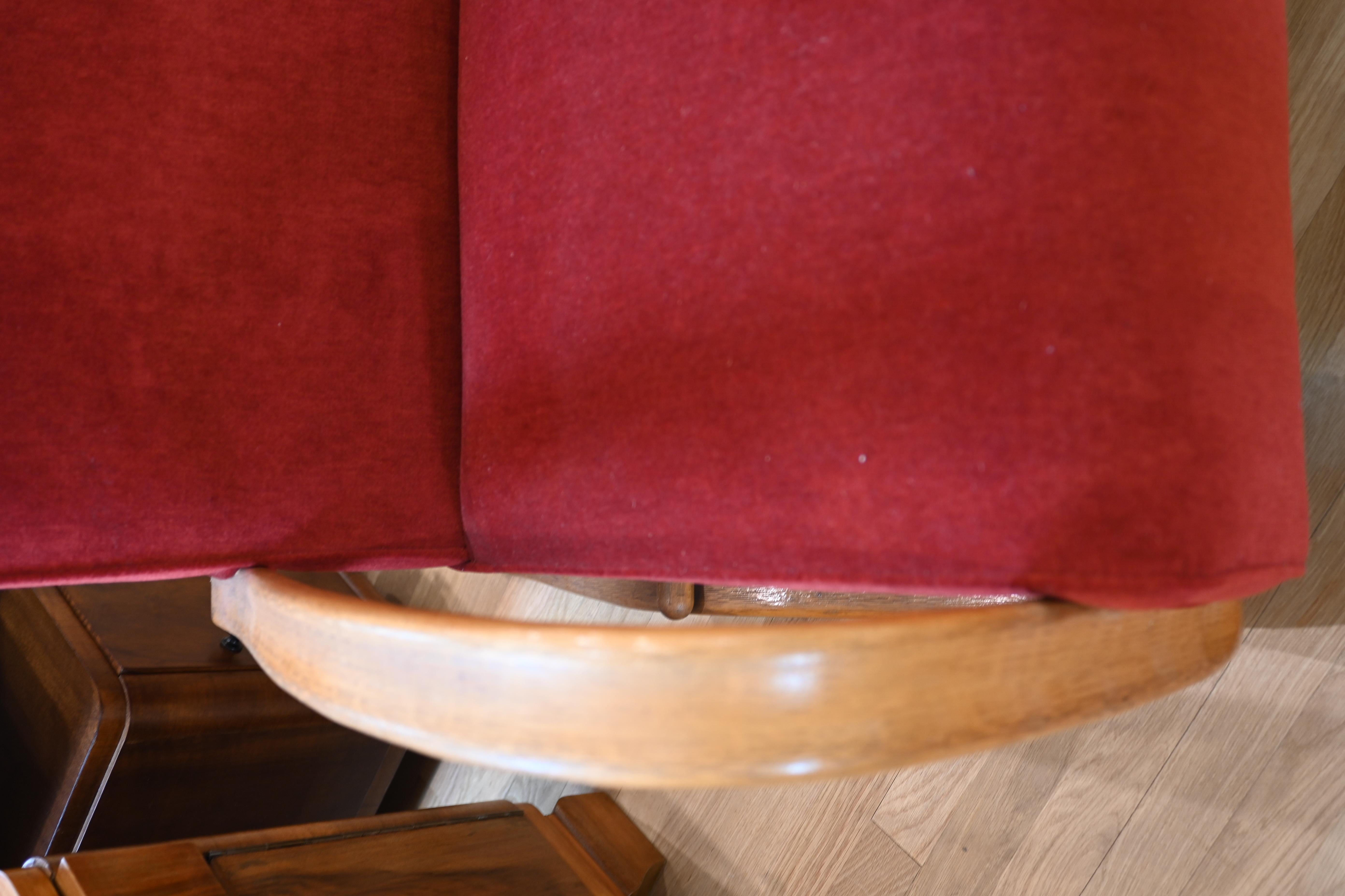 Milieu du XXe siècle H269 Chaises longues Halabala en vente