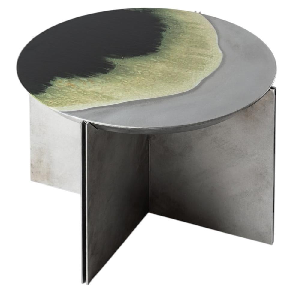 Tavolino H4 in metallo e alluminio decorato a mano di Studio Nyx in vendita
