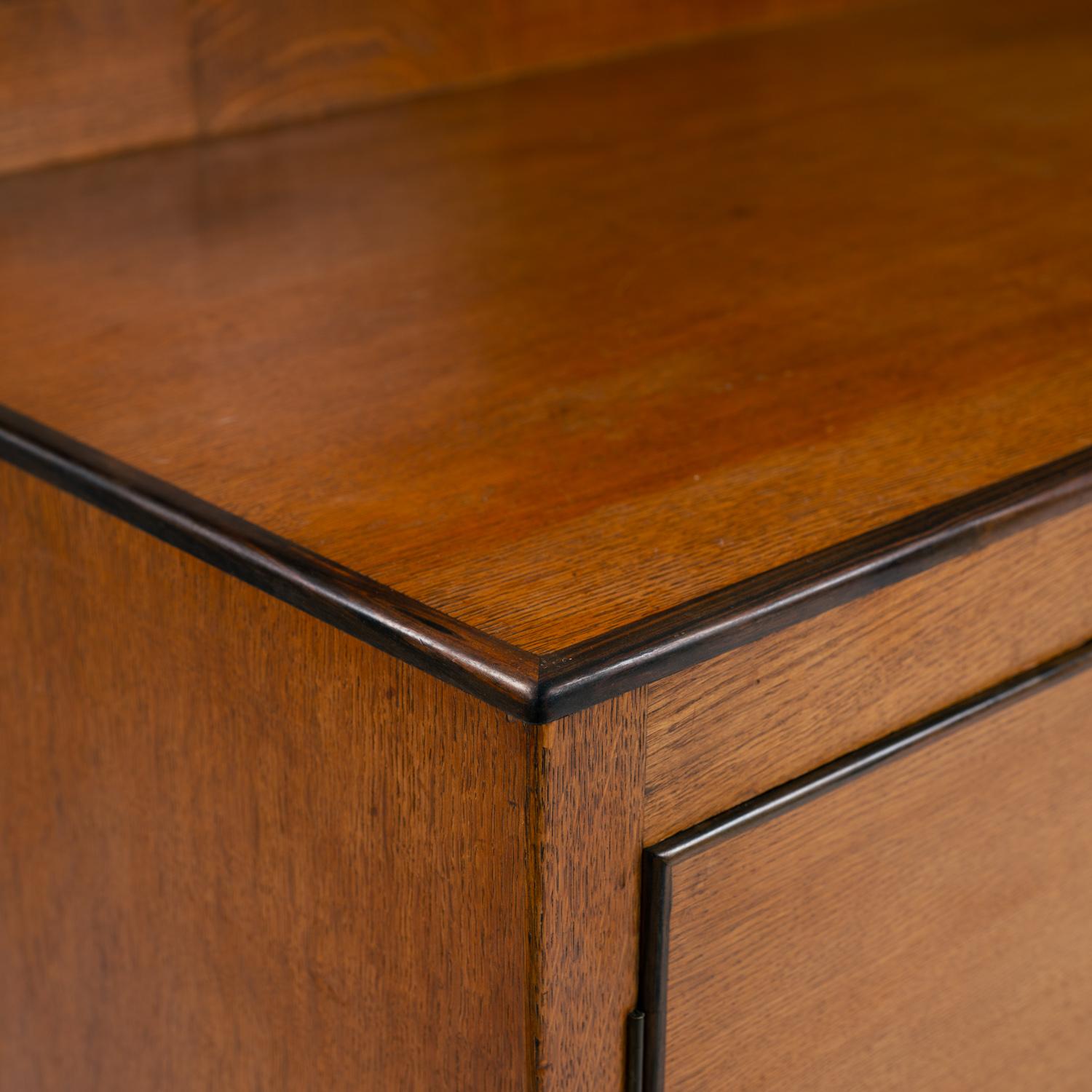 Milieu du XXe siècle Armoire de l'école de La Haye par Anton Lucas, années 1930