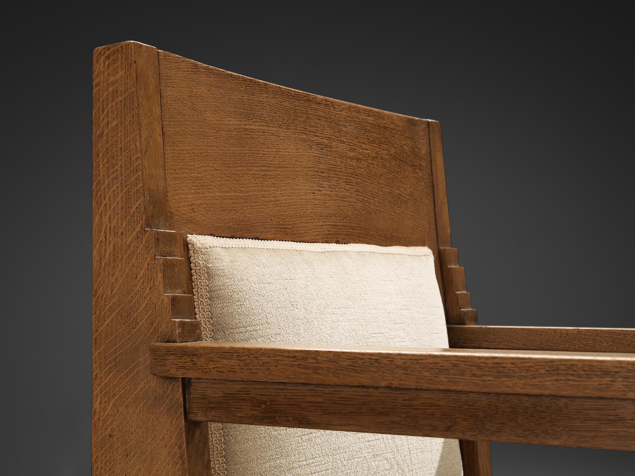 Milieu du XXe siècle Paire de chaises longues de l'école Haagse en chêne et tissu beige