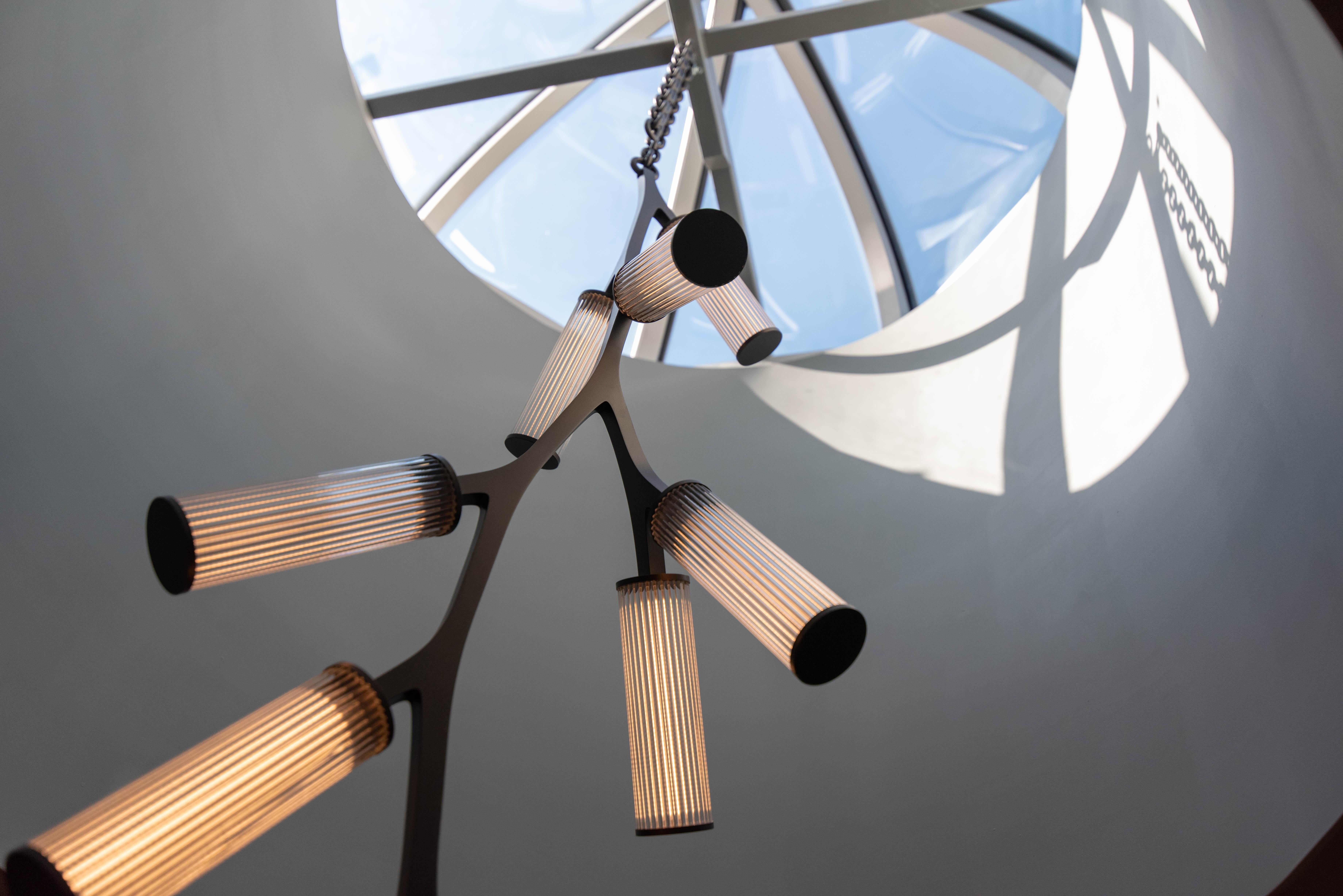 XXI secolo e contemporaneo Lampadario Haara Metsa 10 di Cameron Design House in vendita