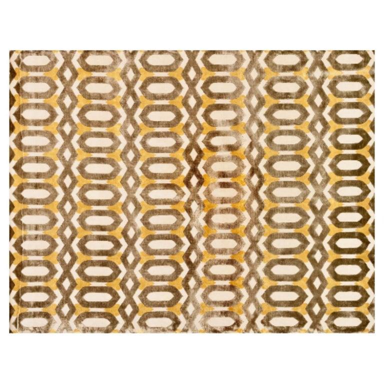HABANA 400 Rug by Illulian
Dimensions: D400 x H300 cm 
Materials: Wool 50%, Silk 50%
Variations available and prices may vary according to materials and sizes. Please contact us.

Illulian, historic and prestigious rug company brand,