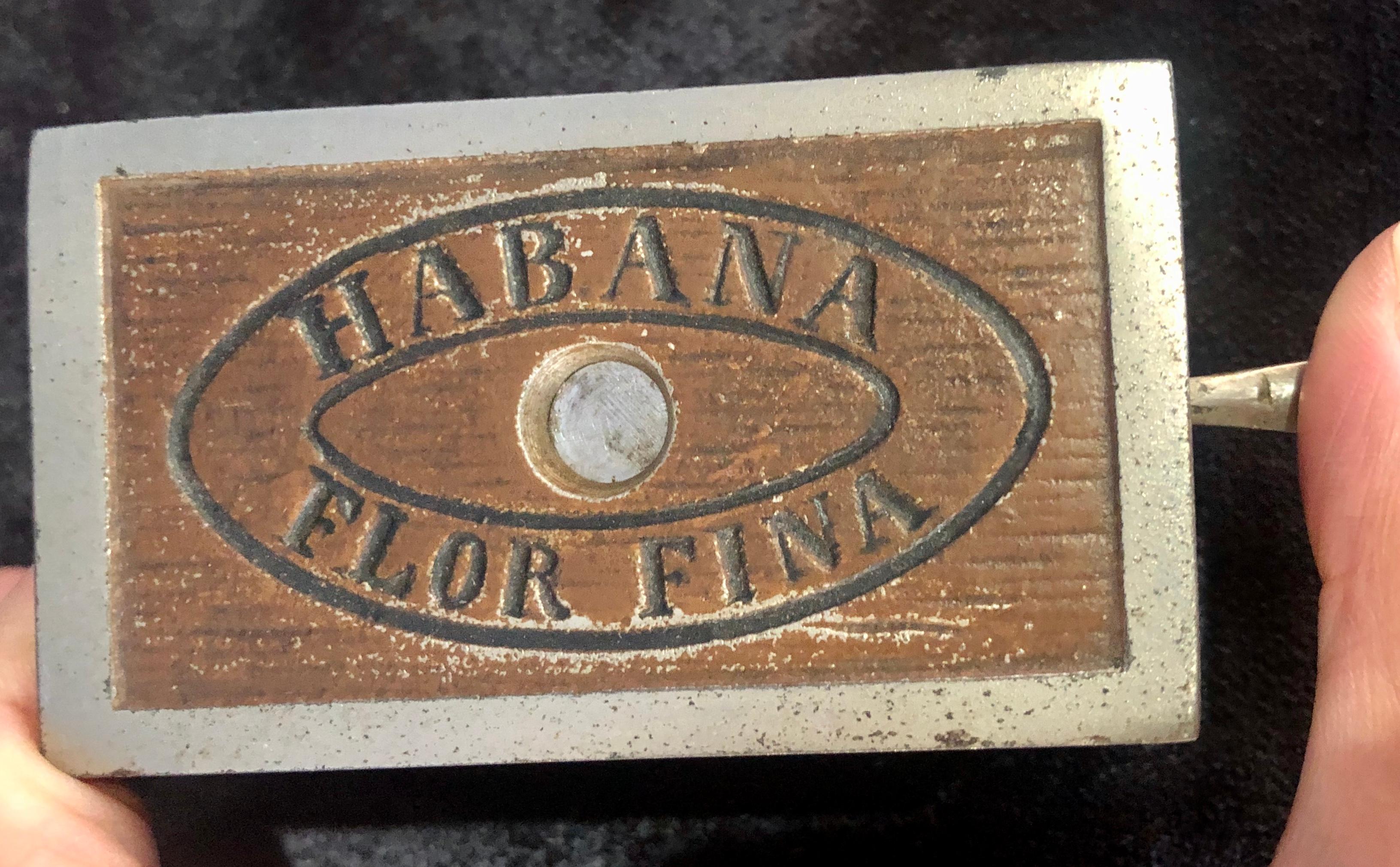 Habana Small Cigar Box Cutter 19th Century Original Paint Finish 2