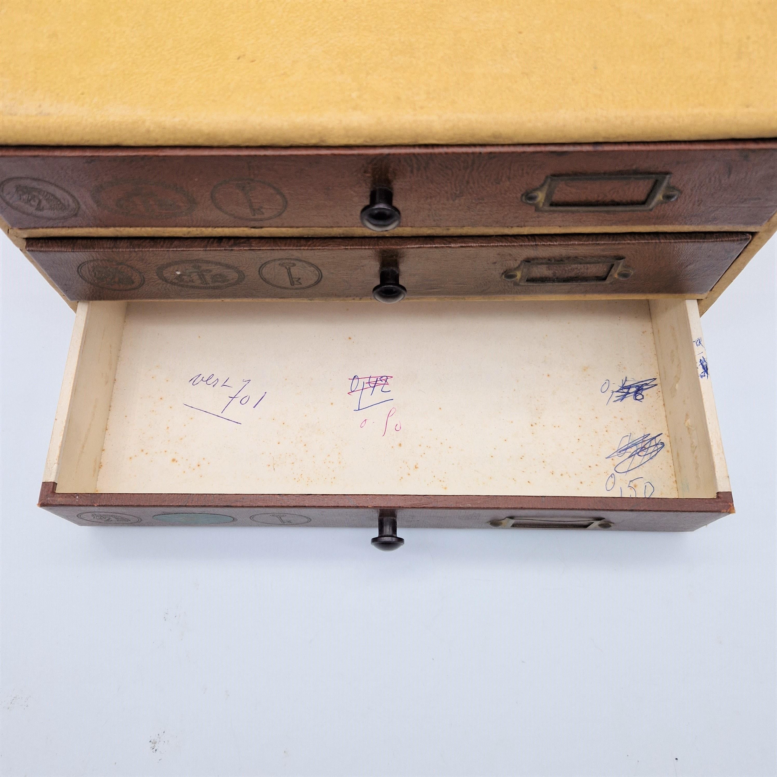 Haberdashery chest of drawers by Thiriez & Cartier Bresson. 1910 - 1920 In Good Condition For Sale In CADALSO, ES