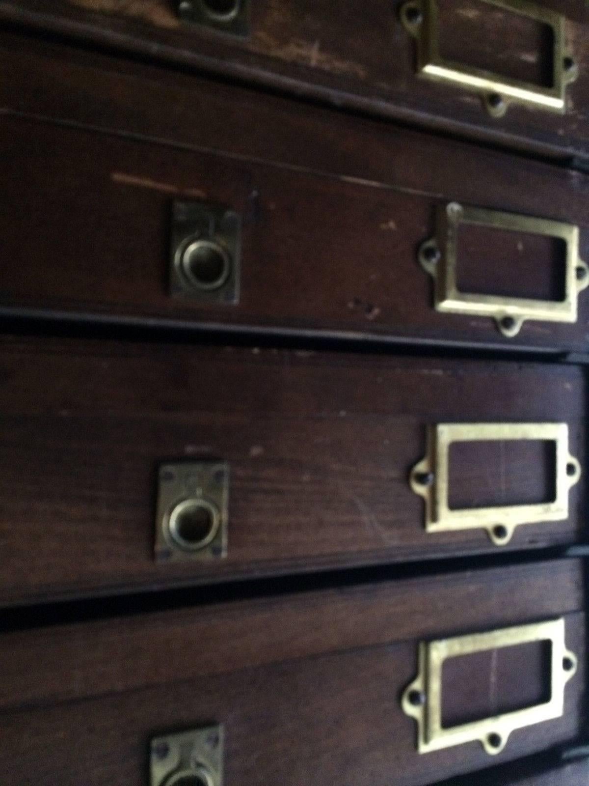Commode de mercerie Cabinet industriel style loft Musée du milieu du siècle 5