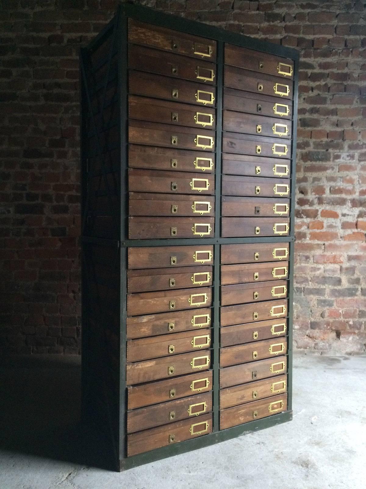 Commode de mercerie Cabinet industriel style loft Musée du milieu du siècle 2