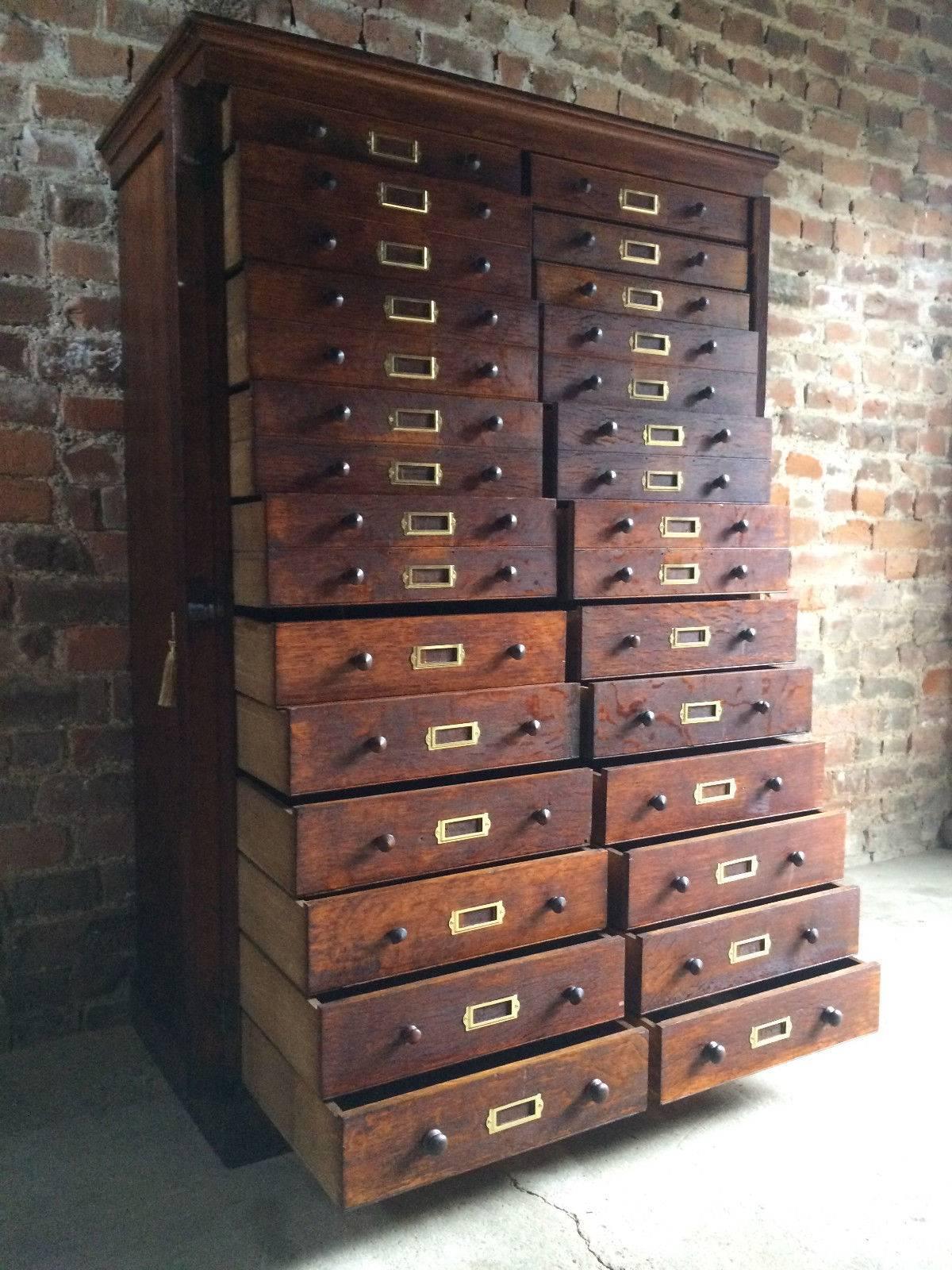 Haberdashery Chest of Drawers Museum Cabinet Industrial Loft Style, 1890 In Good Condition In Longdon, Tewkesbury