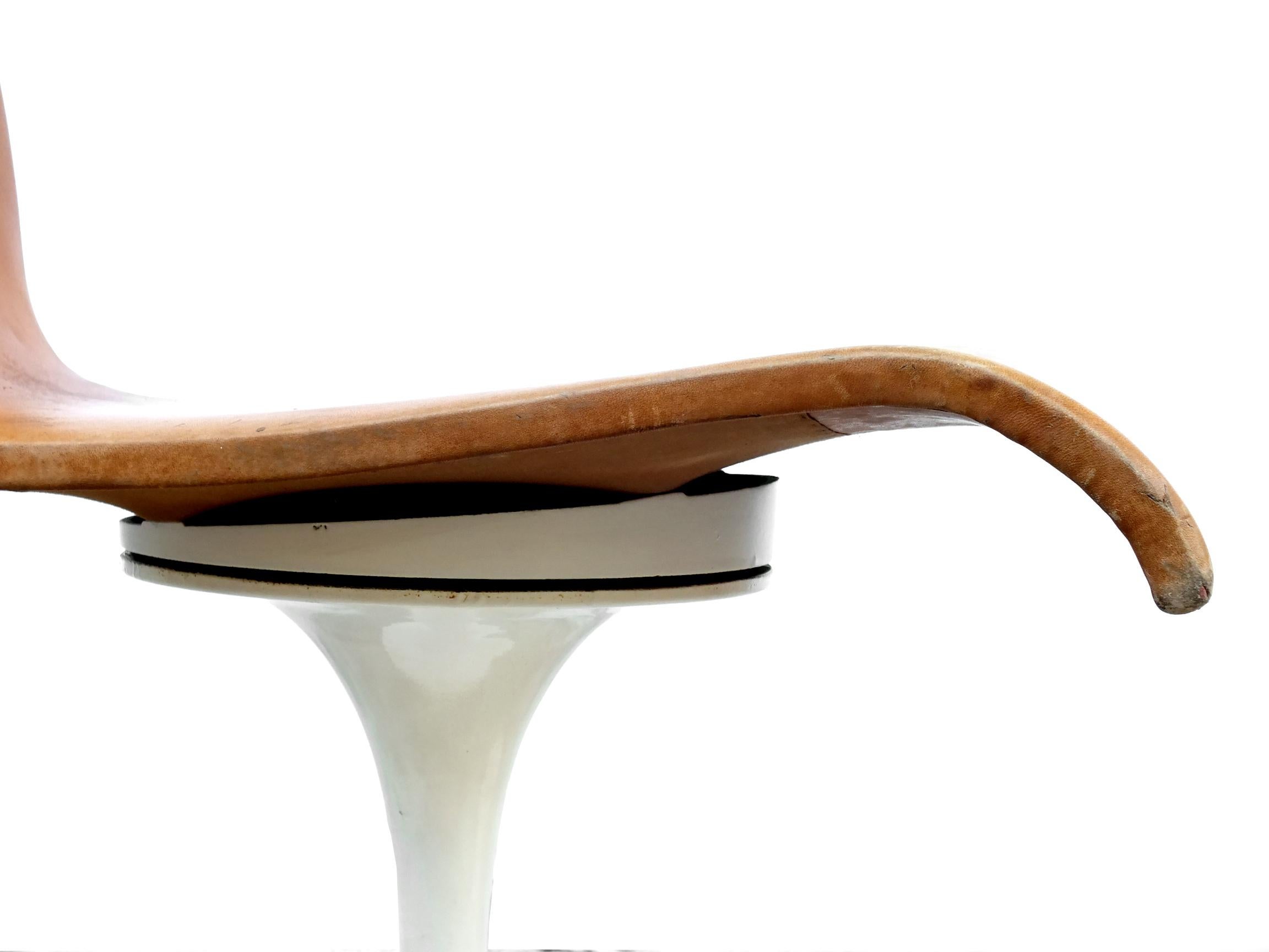 Metallo Haberli Teo Alfredo design negli anni '65 Sedia scultura di produzione svizzera in vendita