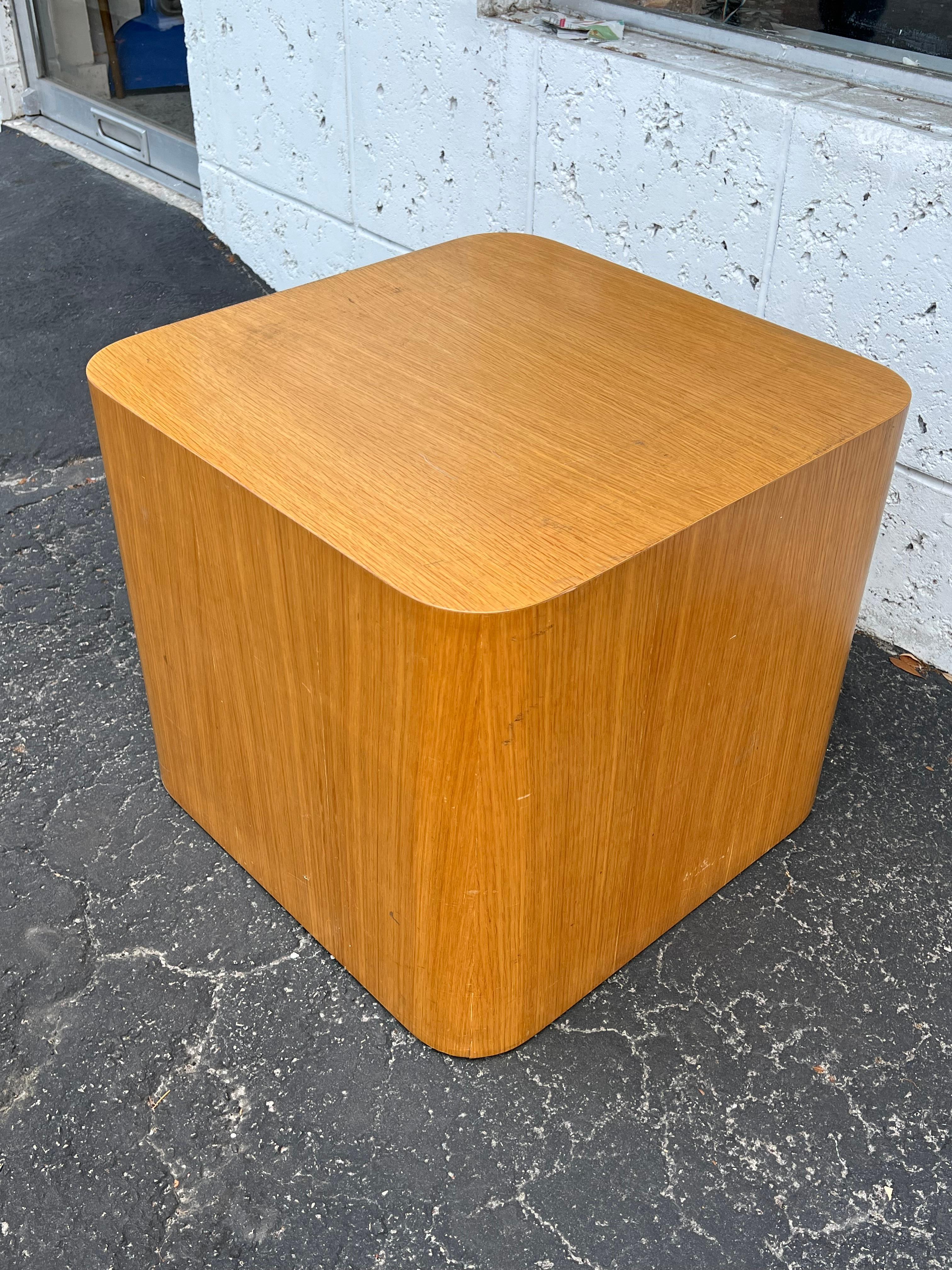 Mid-20th Century Habitat Intrex Pedestal Table For Sale