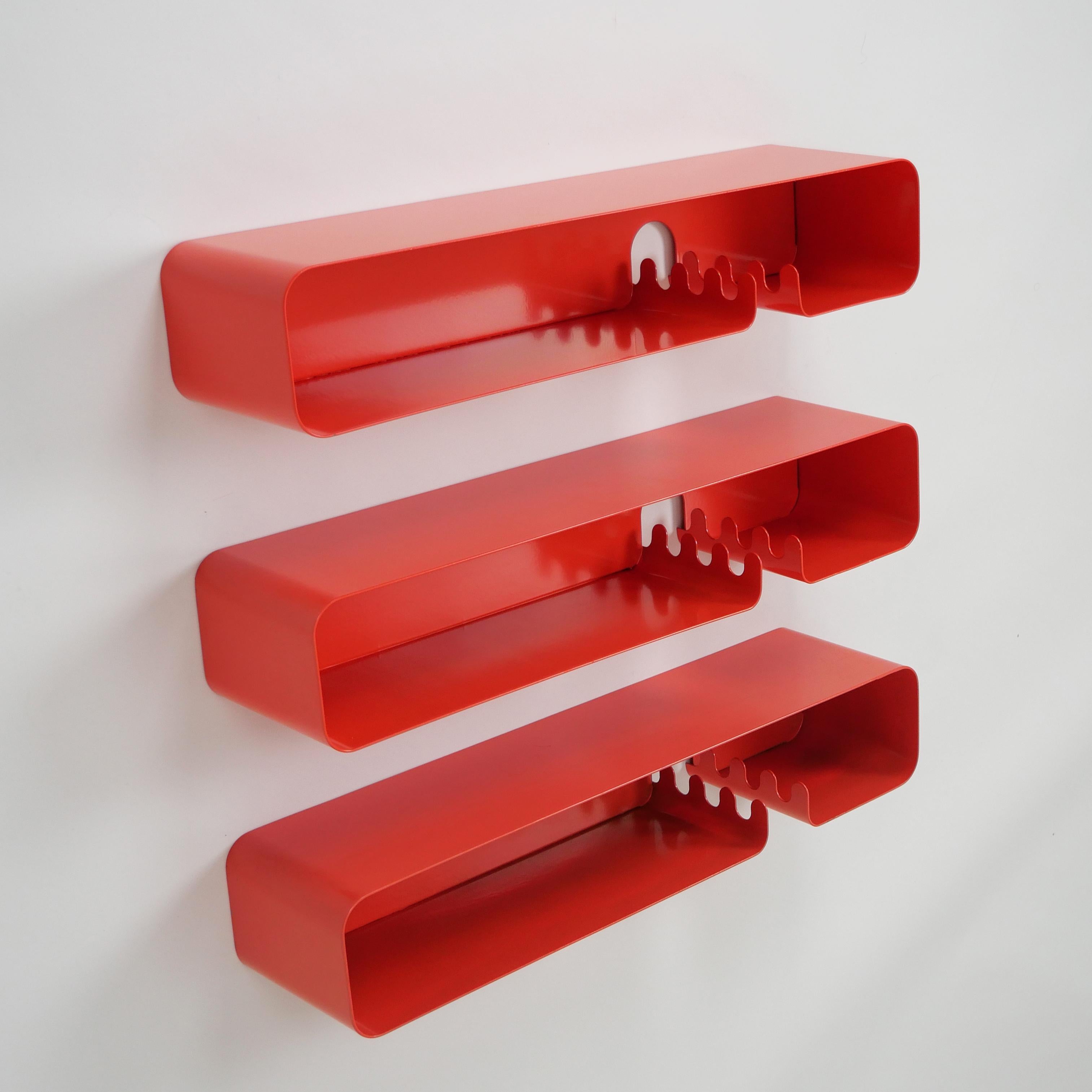 Habitat Pop Shelf & Hanger, 1970s, Red Metal, for Bathroom, Entrance, 3 Avail For Sale 13