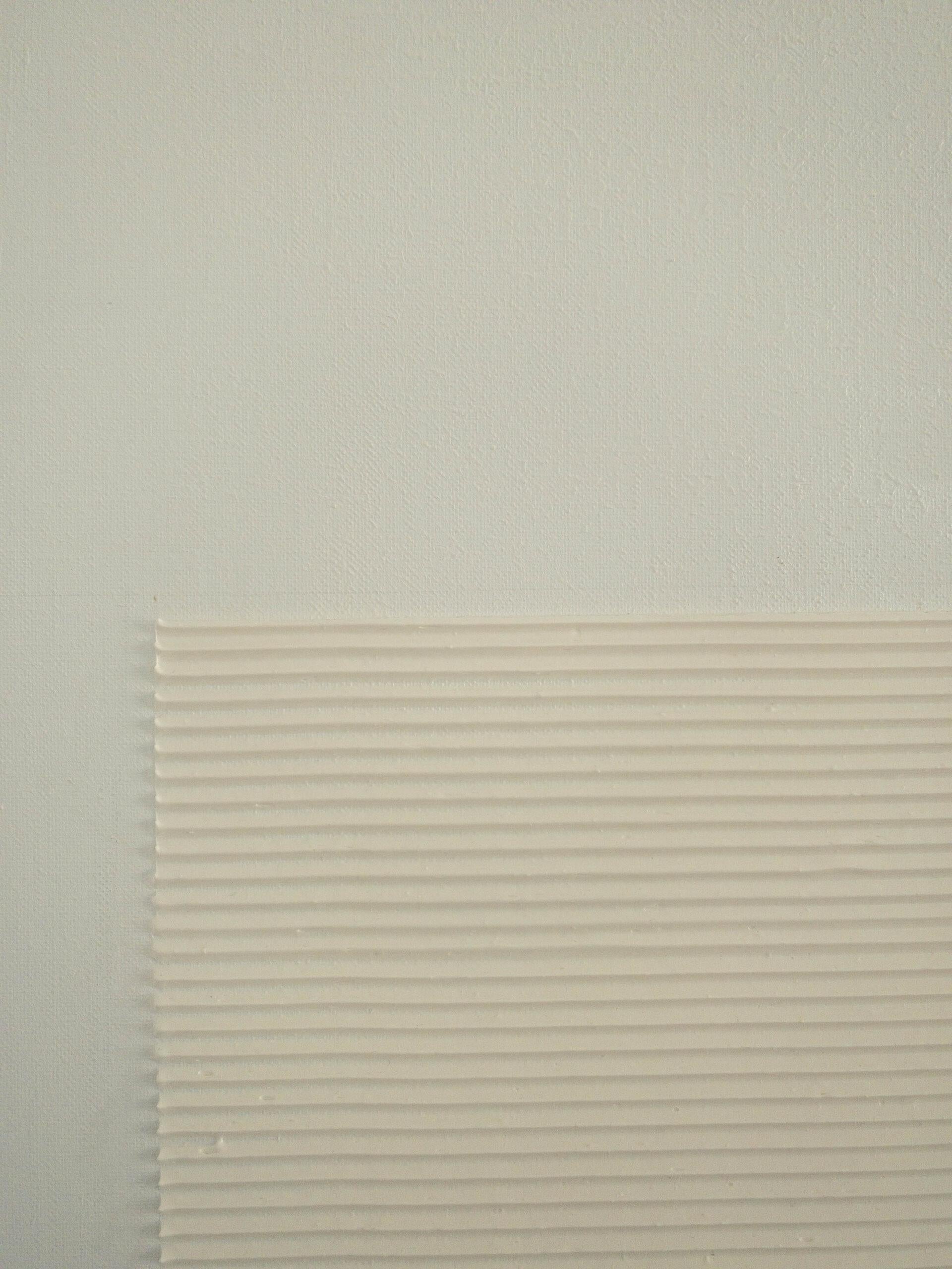 TN509-T by Hachiro Kanno - Calligraphy-based abstract painting, triptych, white en vente 4