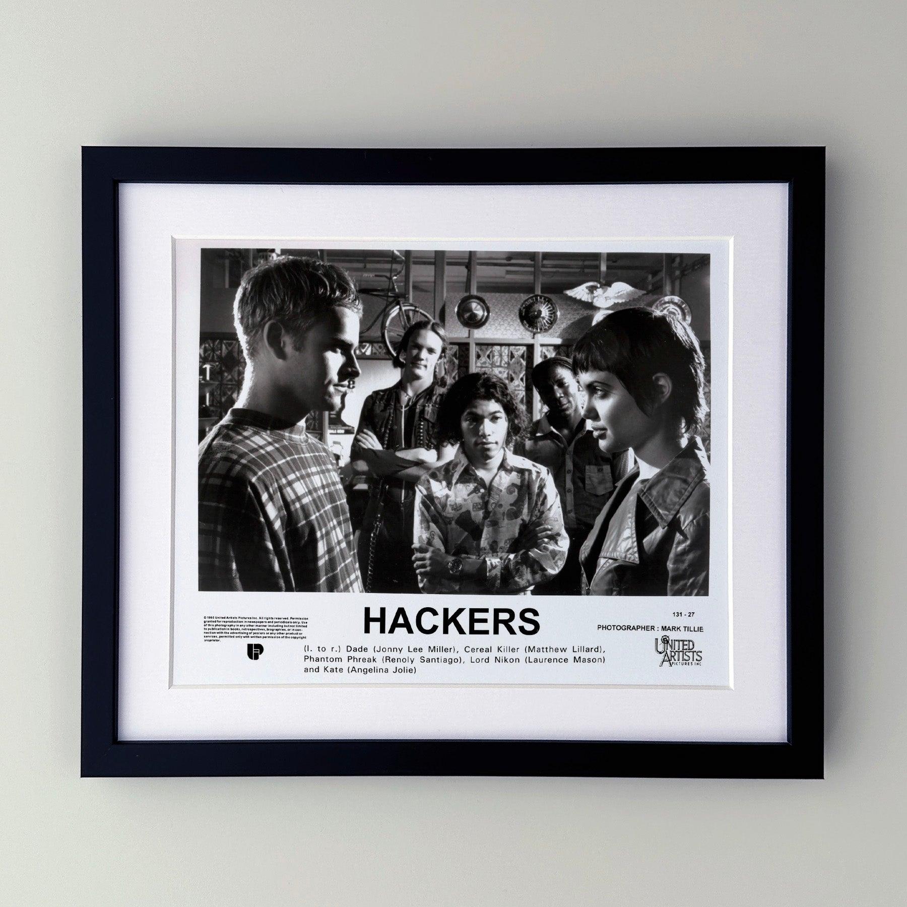 Original 8x10 inches Publicity Film Still for Hackers (1995) avec Jonny Lee Miller et Angelina Jolie.

Les photos de publicité (film/production) ont été créées pour aider les studios à promouvoir leurs nouveaux films. Les photos ont été incluses