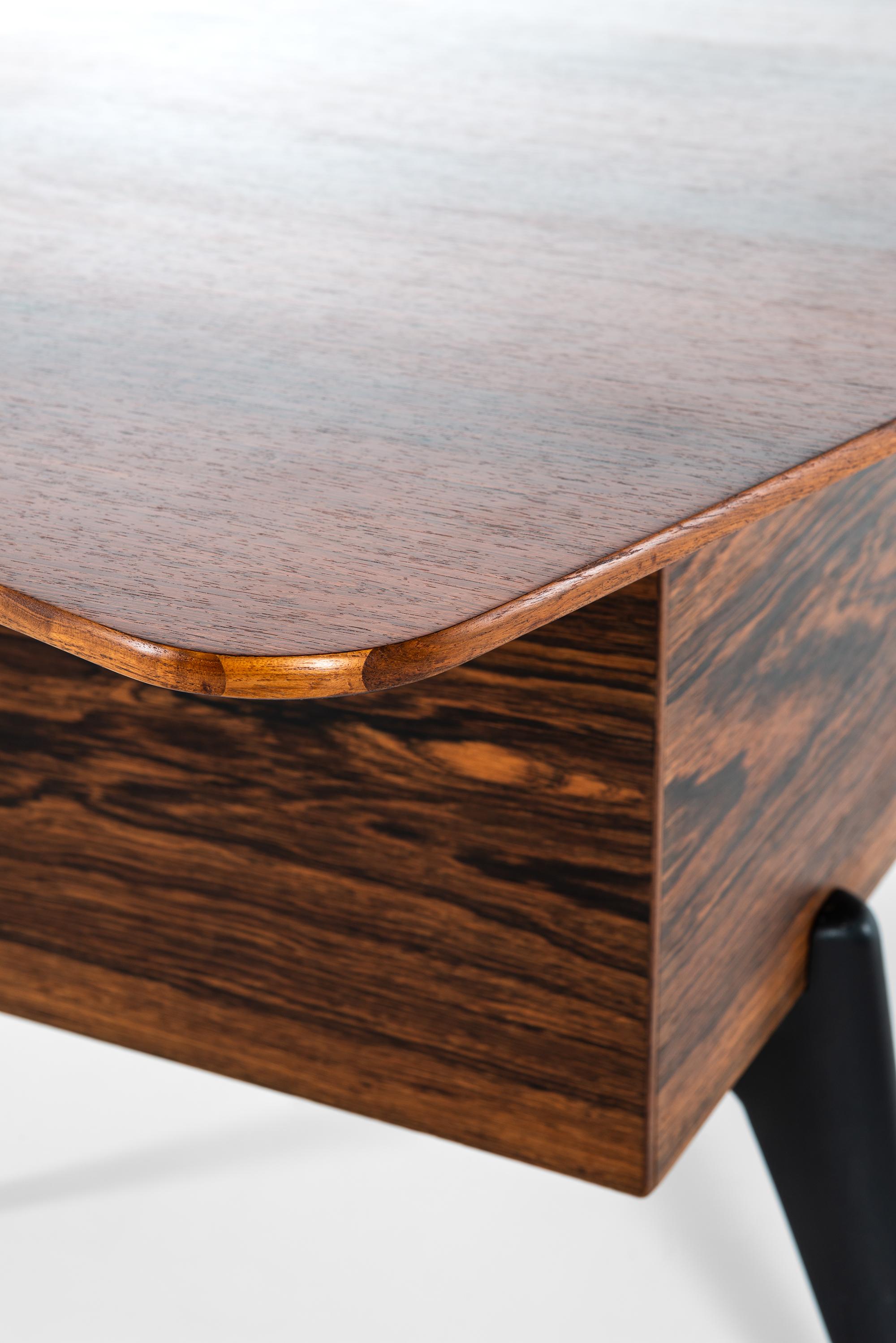 Hadar Schmidt Desk in Rosewood Produced by Hadar Schmidt in Sweden For Sale 3
