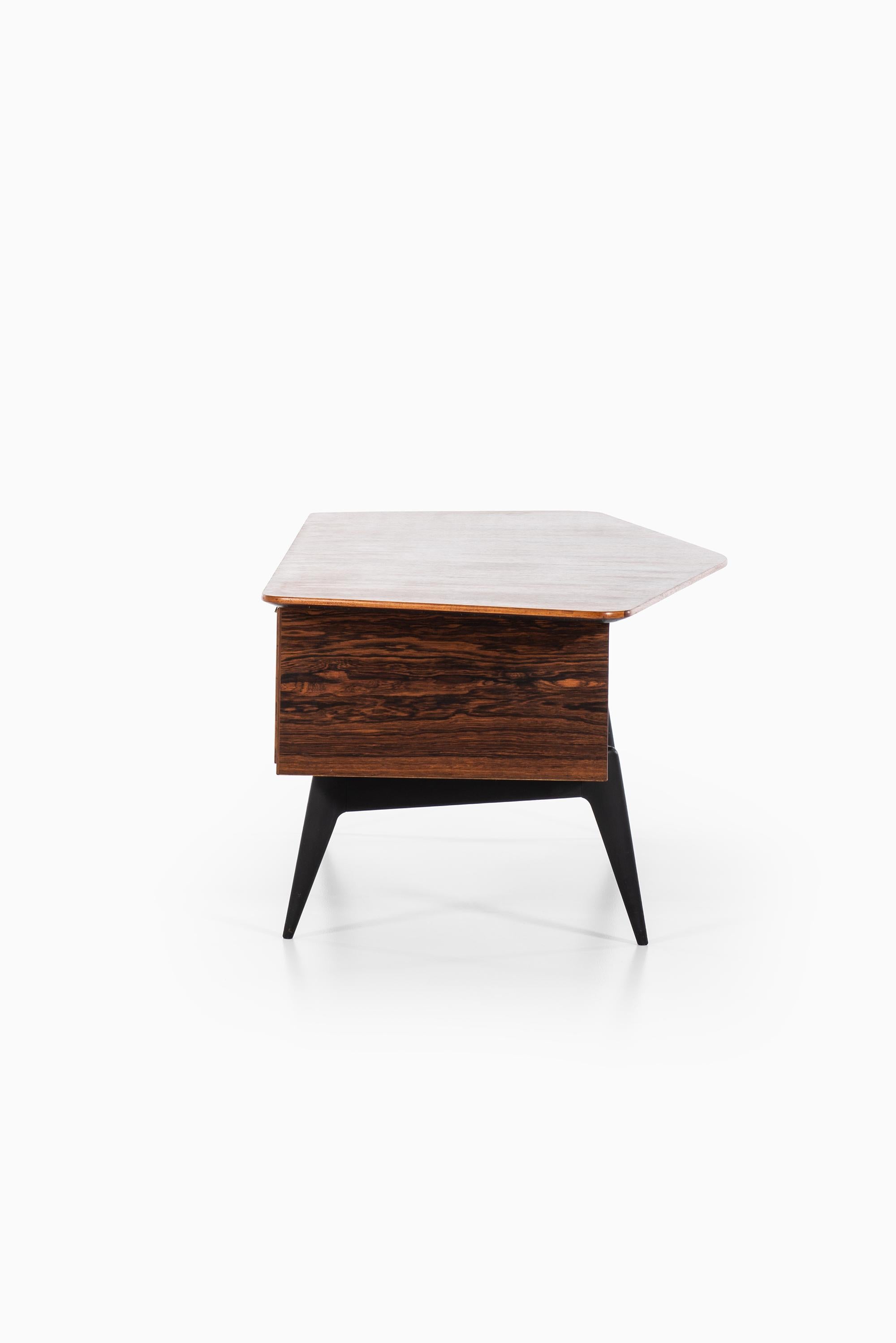 Hadar Schmidt Desk in Rosewood Produced by Hadar Schmidt in Sweden For Sale 1