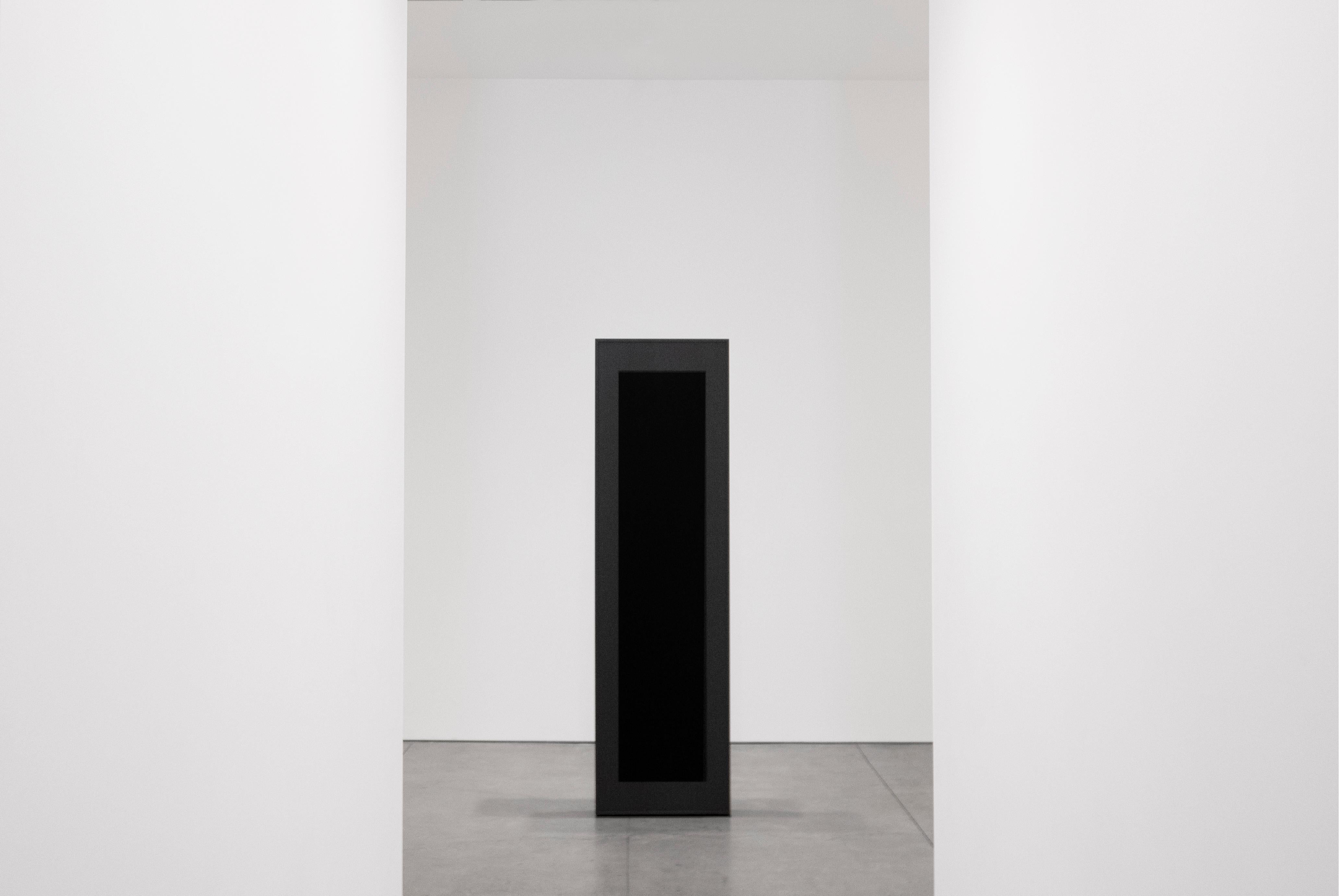 Der erste Schritt (Minimalistisch), Sculpture, von Hadi Tabatabai