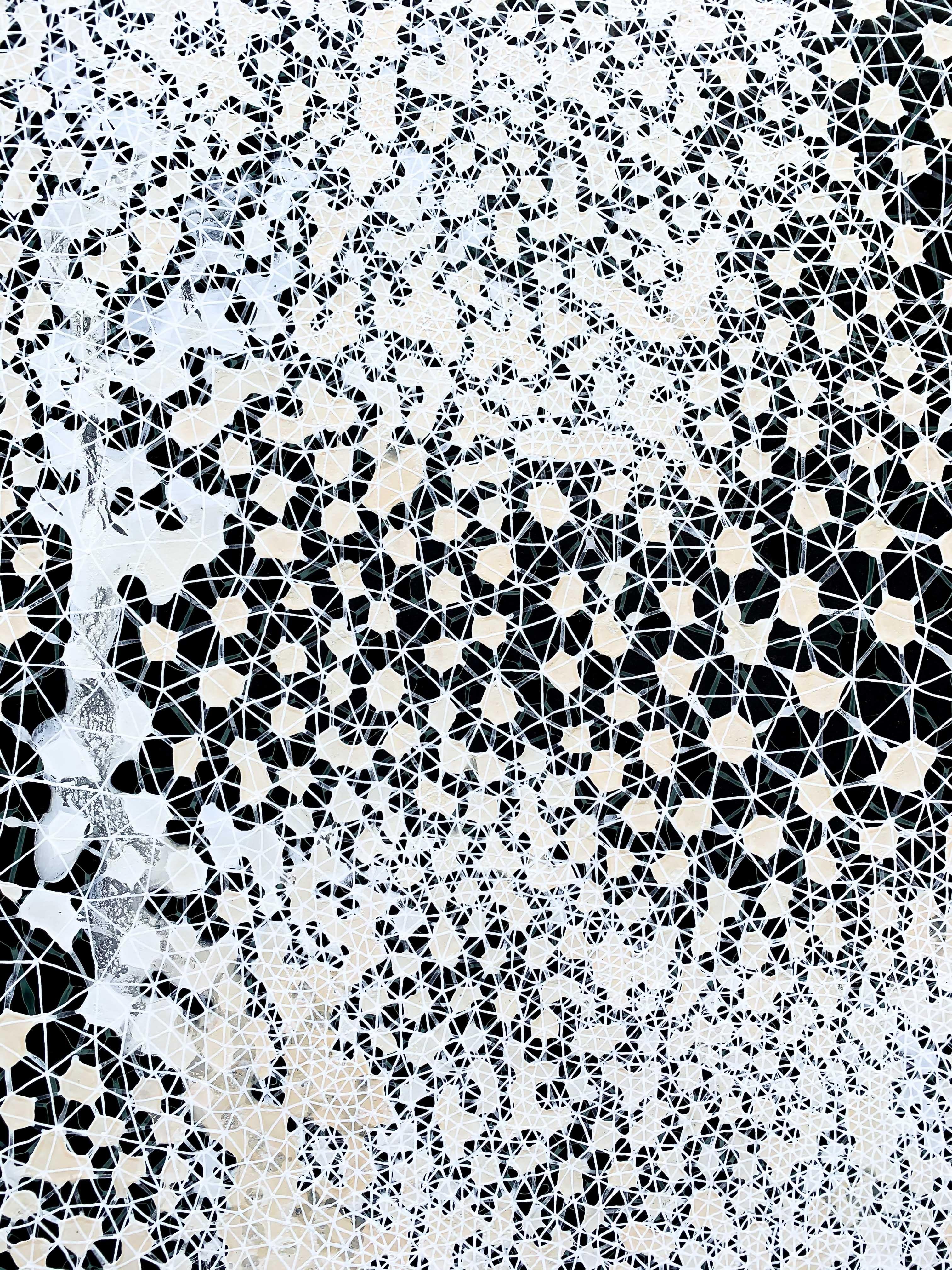 Pattern Seeker - dipinto geometrico astratto blu bianco nero - Painting Astrattismo geometrico di Hadley Radt