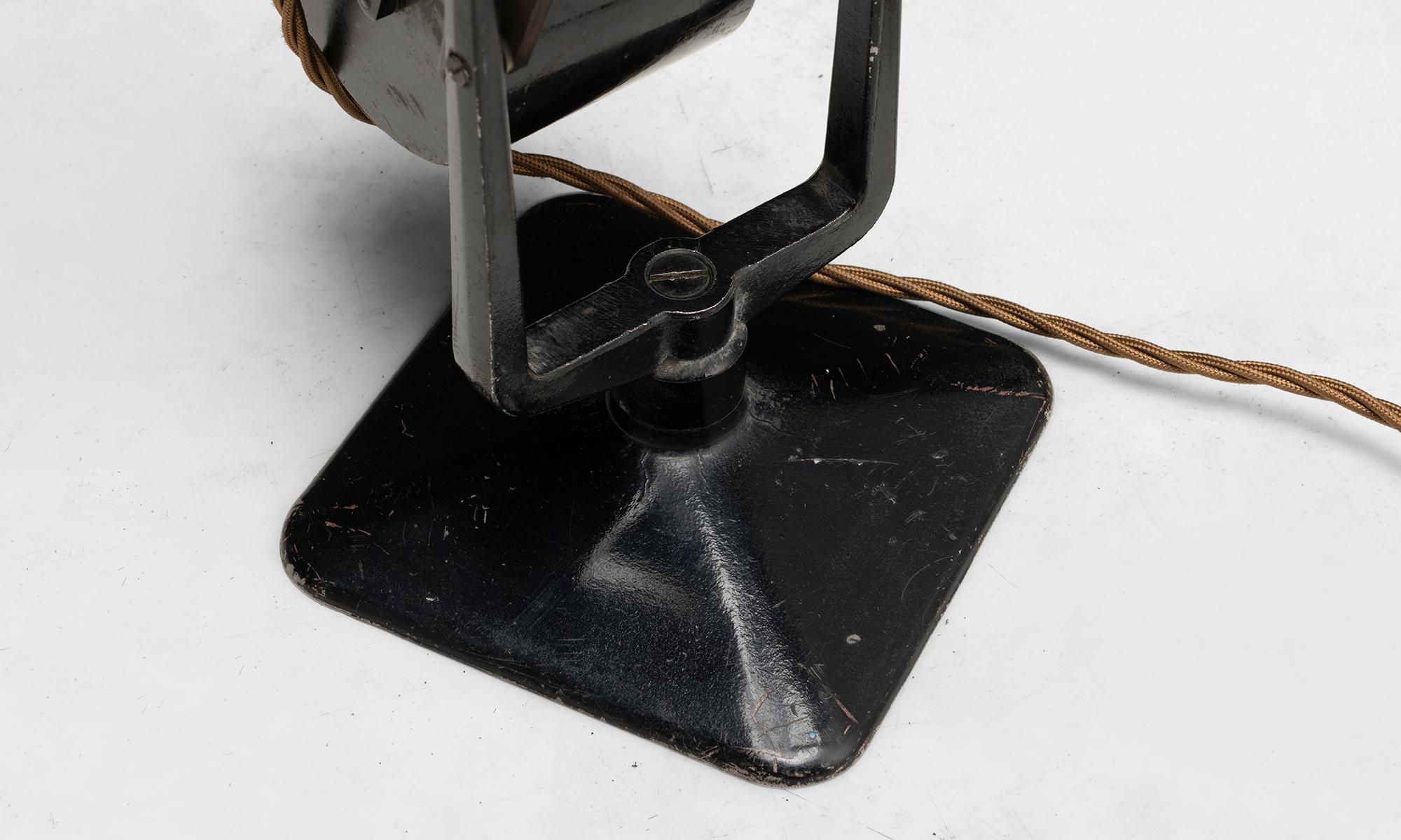 Hadrill & Horstman Desk Lamp, England circa 1950 en vente 5