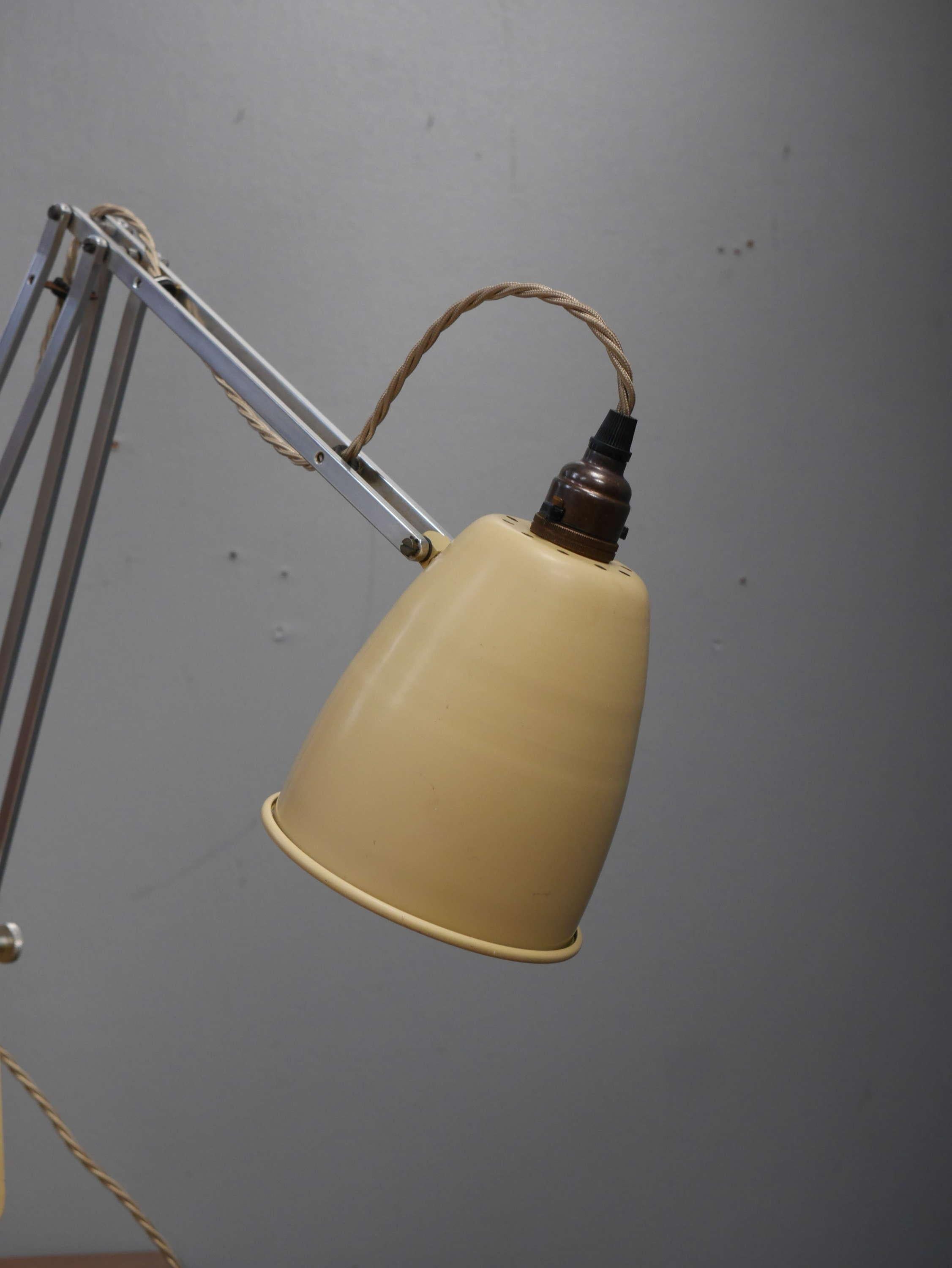 Industrial Hadrill Horstmann Counterbalance Desk Lamp