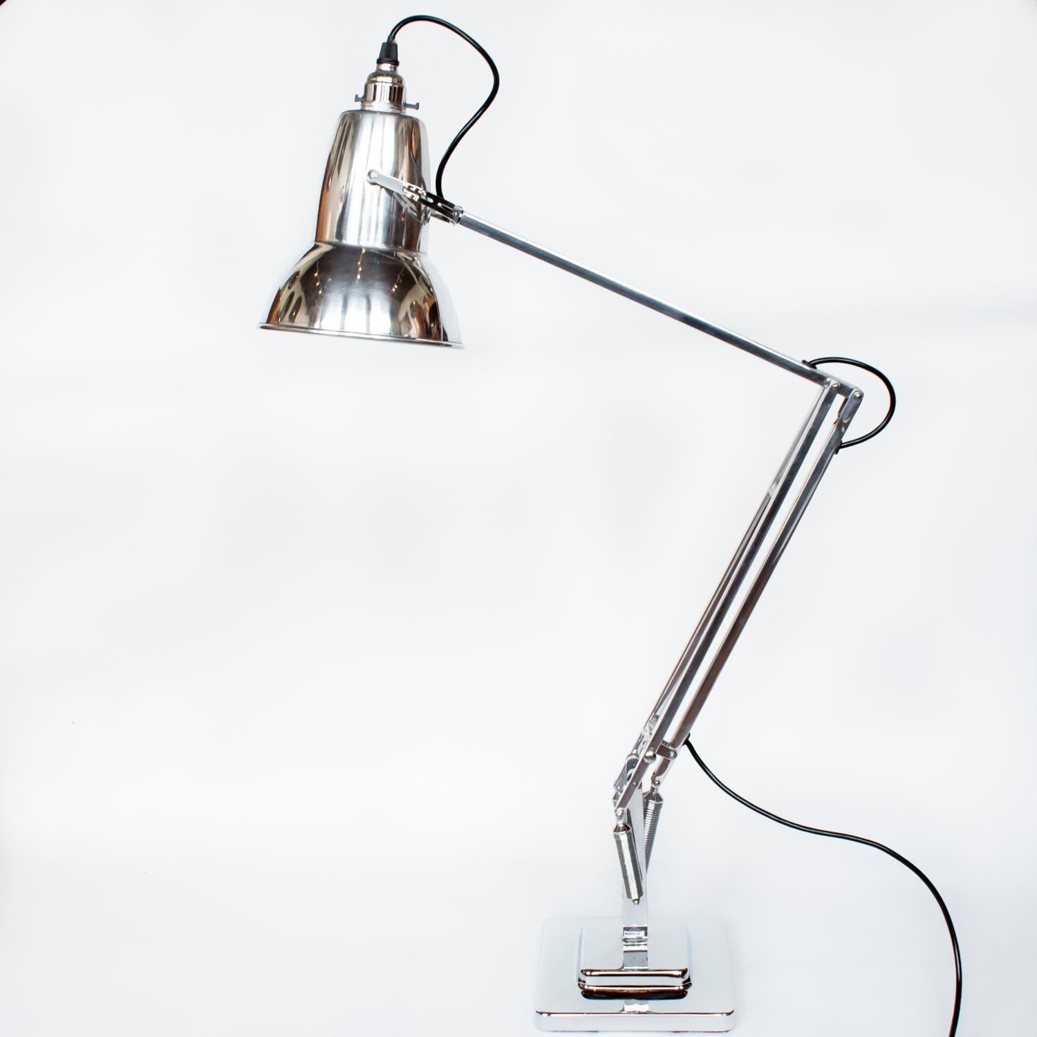 Herbert Terry & Sons Anglepoise Desk Lamp  In Good Condition In Forest Row, East Sussex