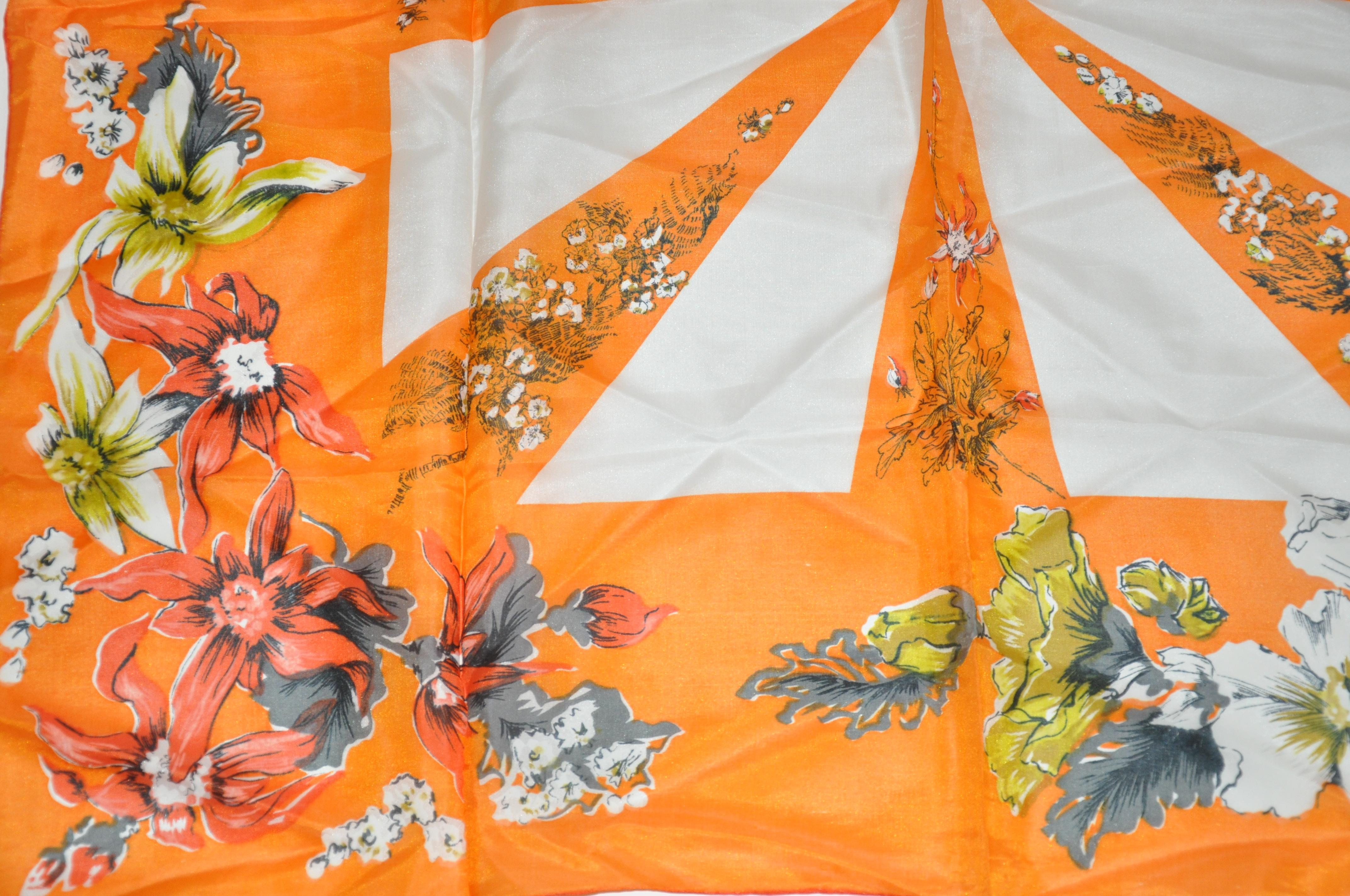 Écharpe Hadson « Red & Tangerine Bursting Floral Border » en soie Unisexe en vente