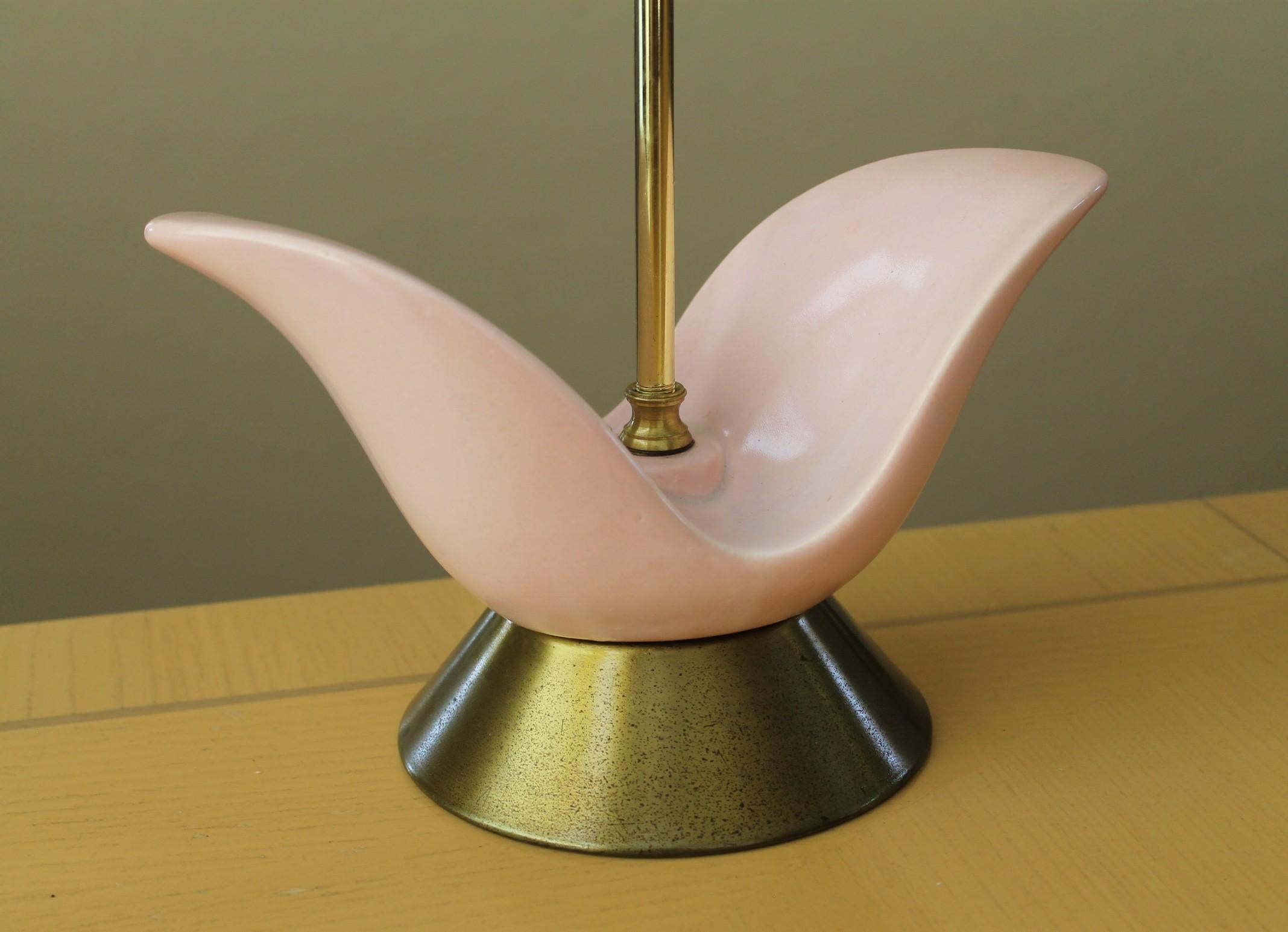 Mid-Century Modern Haeger 1950s Abstract Pink Pottery Mid Century Modern Atomic Table Lamp For Sale
