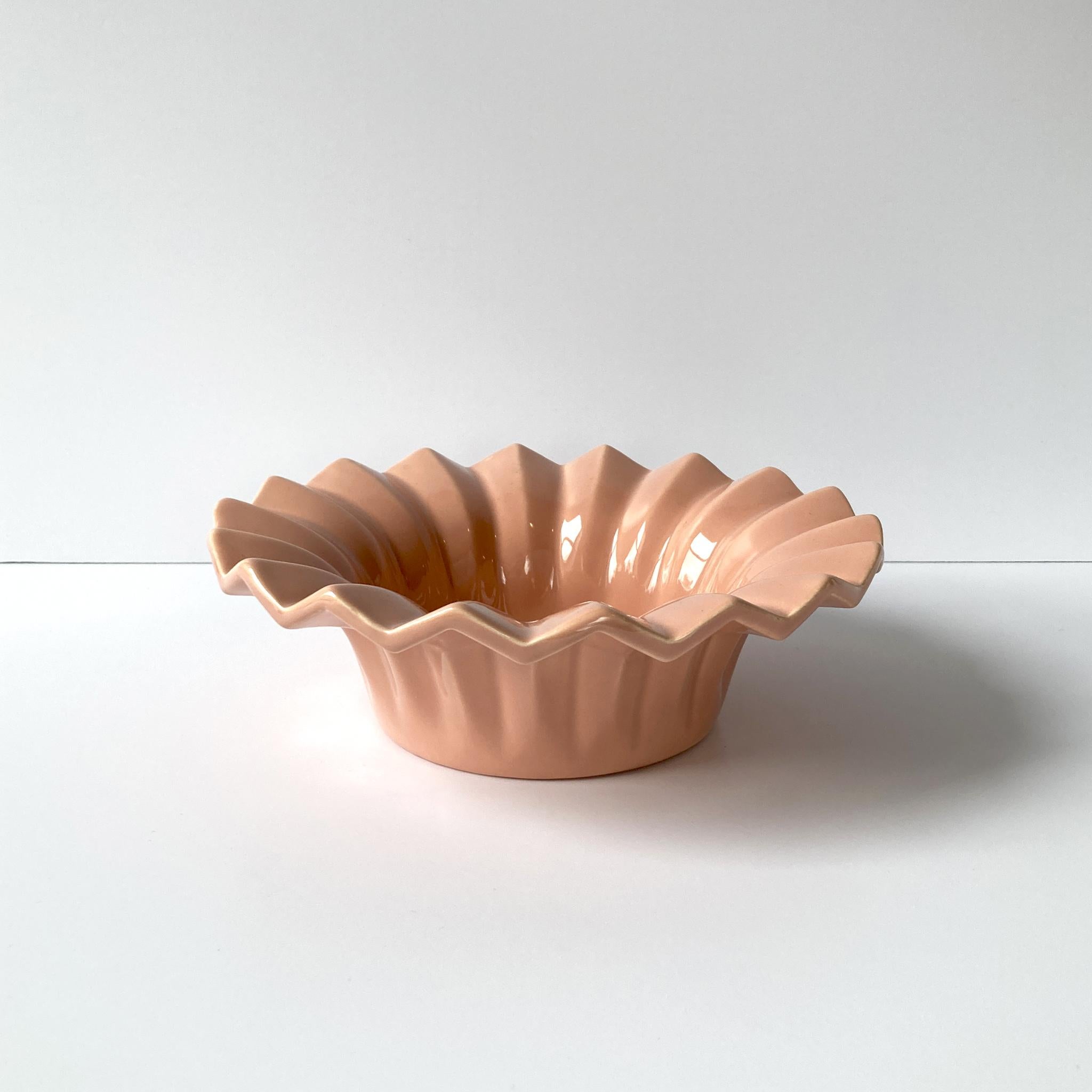 American Haeger Blush Peach Abstract Pleat Bowl Postmodern For Sale