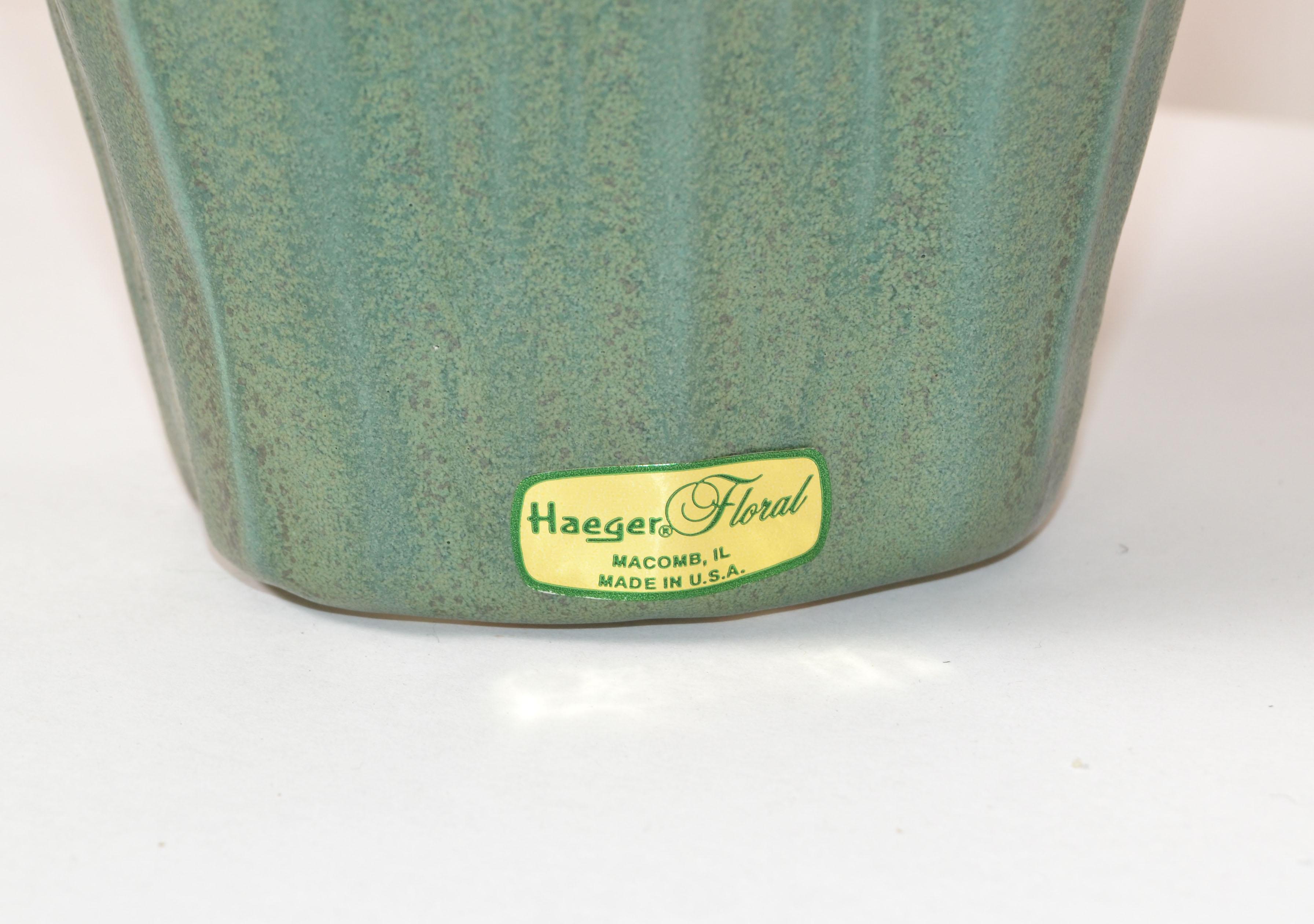 Ceramic Haeger Floral Mint Green Glazed Hand-Crafted Pottey Vase Mid-Century Modern USA For Sale