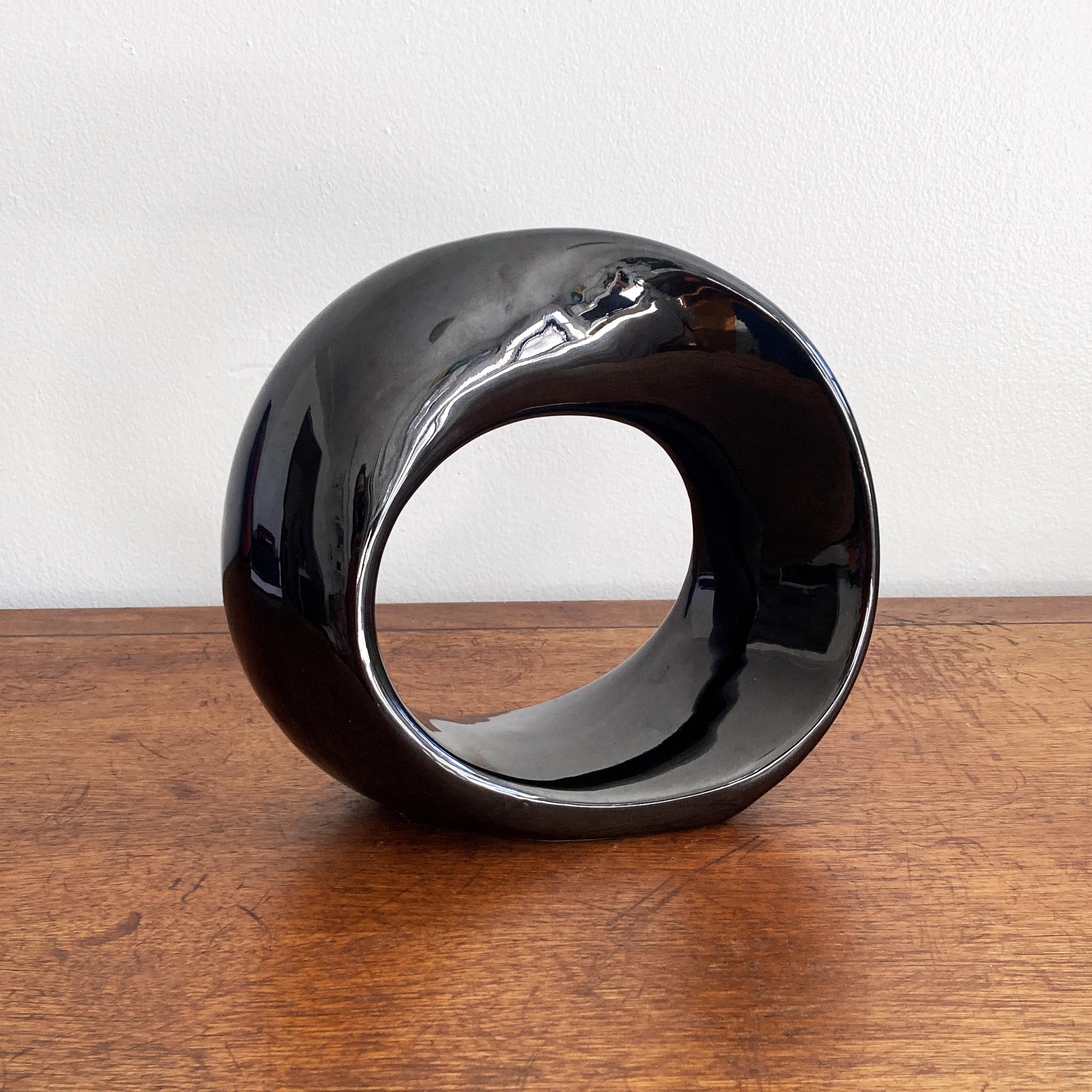Post-Modern Haeger Gloss Black Postmodern Abstract Circular Twisted Orb Sculpture For Sale