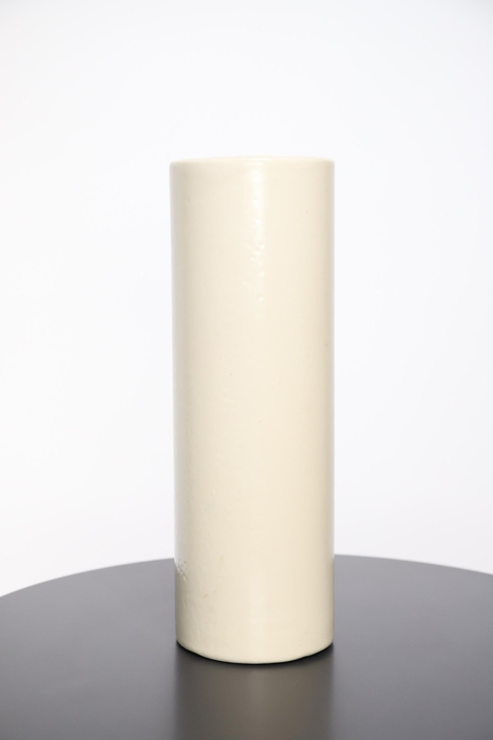 Haeger Tubular Vase In Good Condition In Oklahoma City, OK
