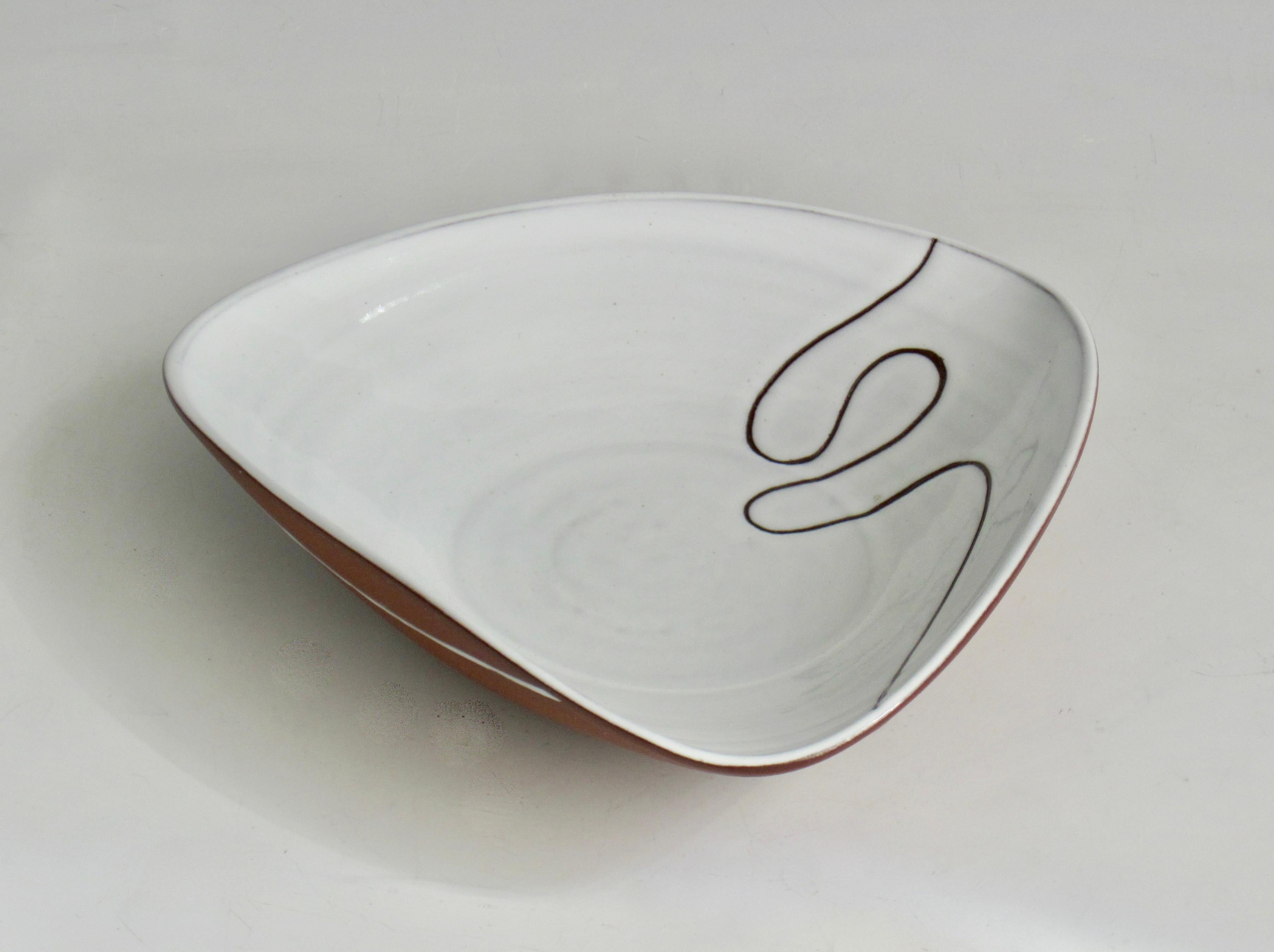 Dutch Haemstede Holland Minimalist Ceramic Bowl For Sale