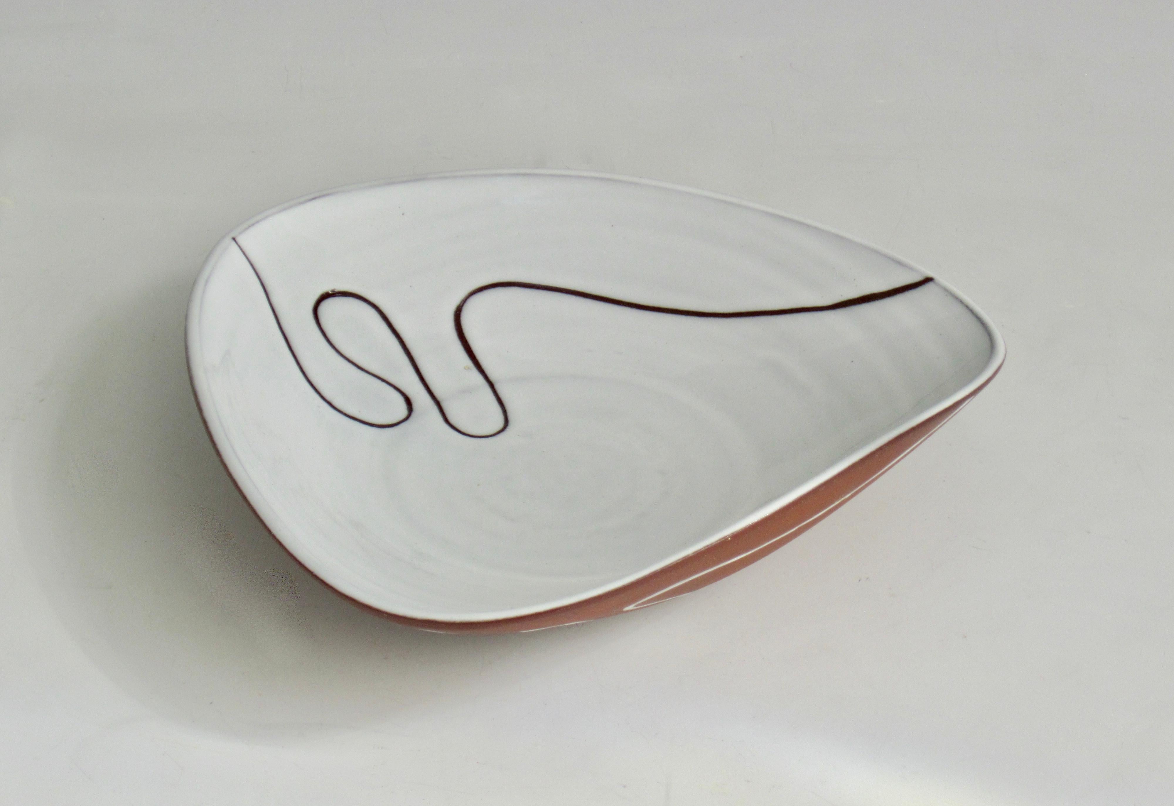 Glazed Haemstede Holland Minimalist Ceramic Bowl For Sale