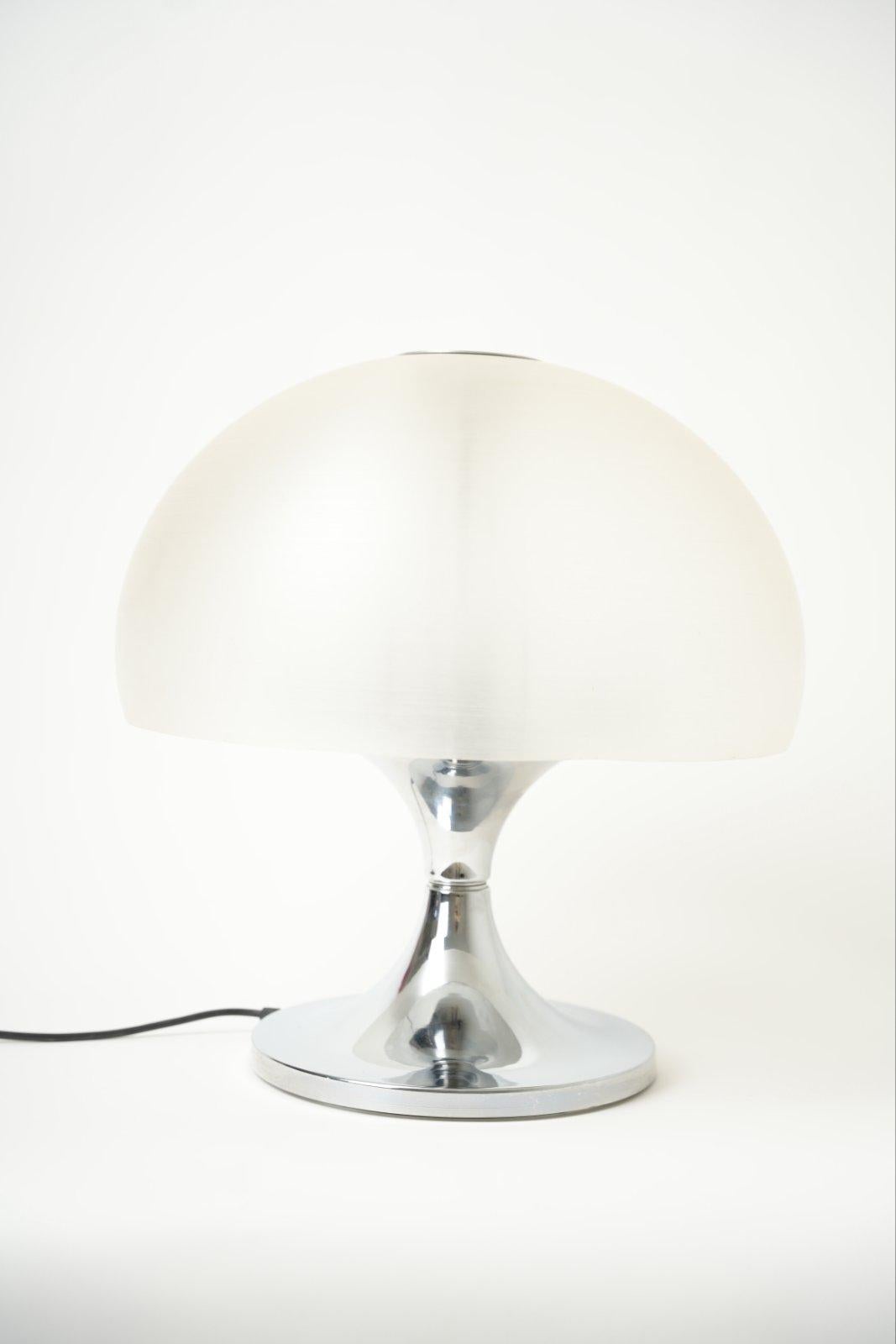 Mid-Century Modern Lampe à poser Meblo de Guzzini 1970 en vente