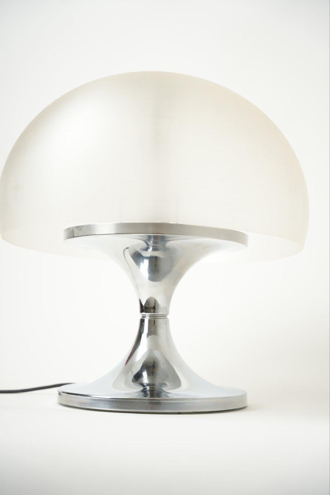 Lampe à poser Meblo de Guzzini 1970 en vente 1