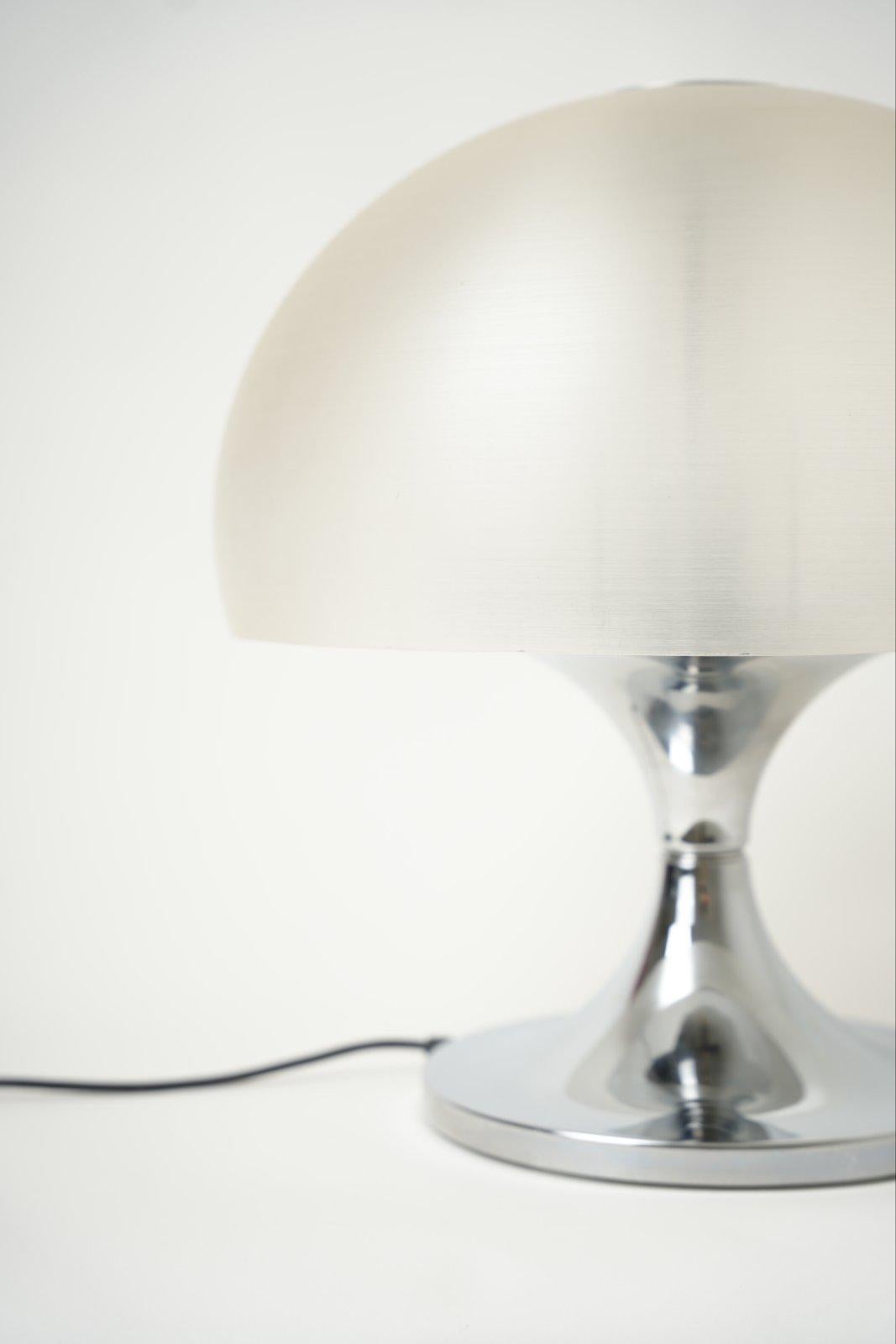 Lampe à poser Meblo de Guzzini 1970 en vente 2