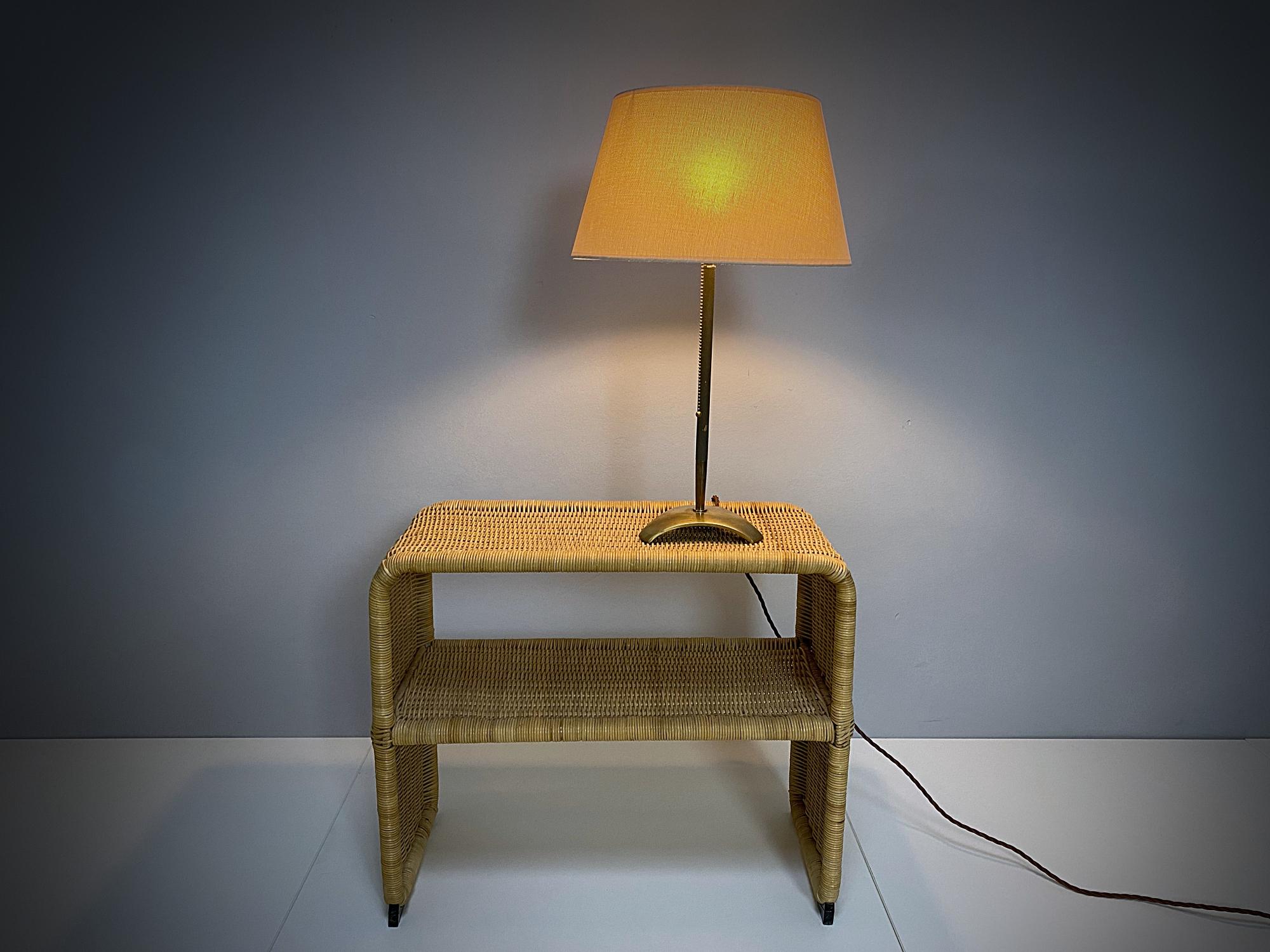 Austrian Hagenauer Mid-Century Modern Brass Tripod Table Lamp, 1960s, Austria For Sale