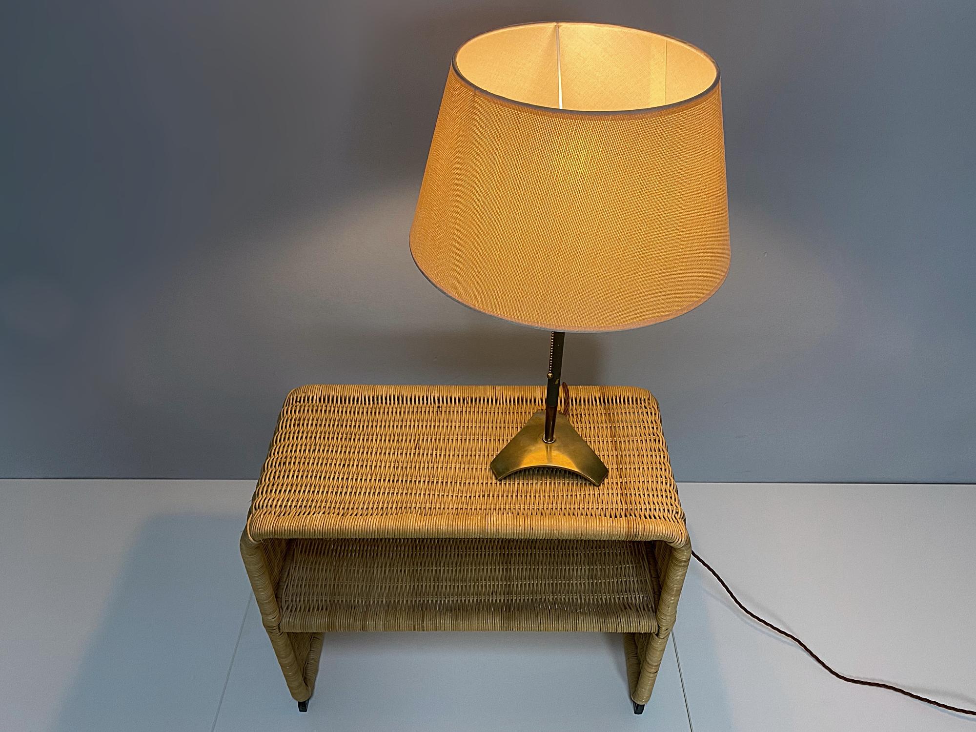 Metalwork Hagenauer Mid-Century Modern Brass Tripod Table Lamp, 1960s, Austria For Sale